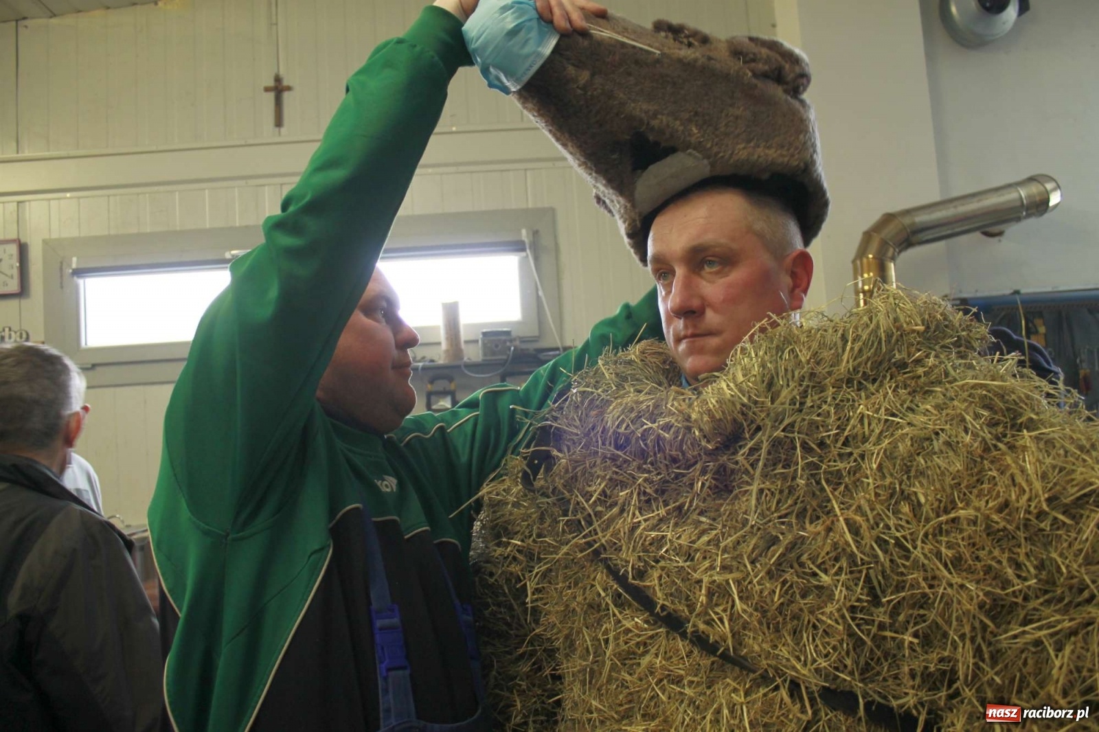 Zdjęcie w galerii na portalu naszraciborz.pl: Samborowice nie odpuściły. Dziś odbył się Tanzbär [FOTO i WIDEO] wiadomości z regionu