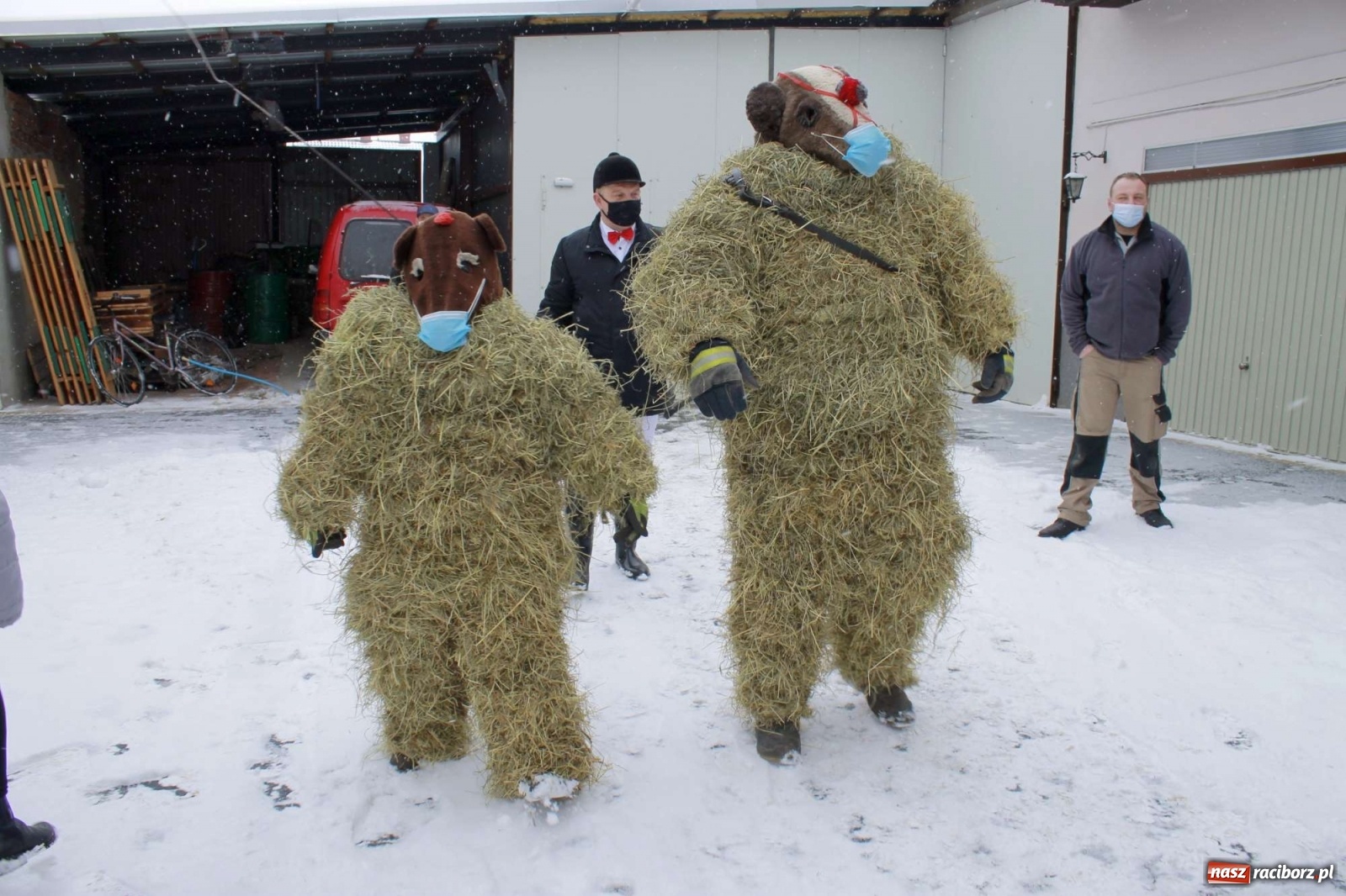 Zdjęcie w galerii na portalu naszraciborz.pl: Samborowice nie odpuściły. Dziś odbył się Tanzbär [FOTO i WIDEO] wiadomości z regionu
