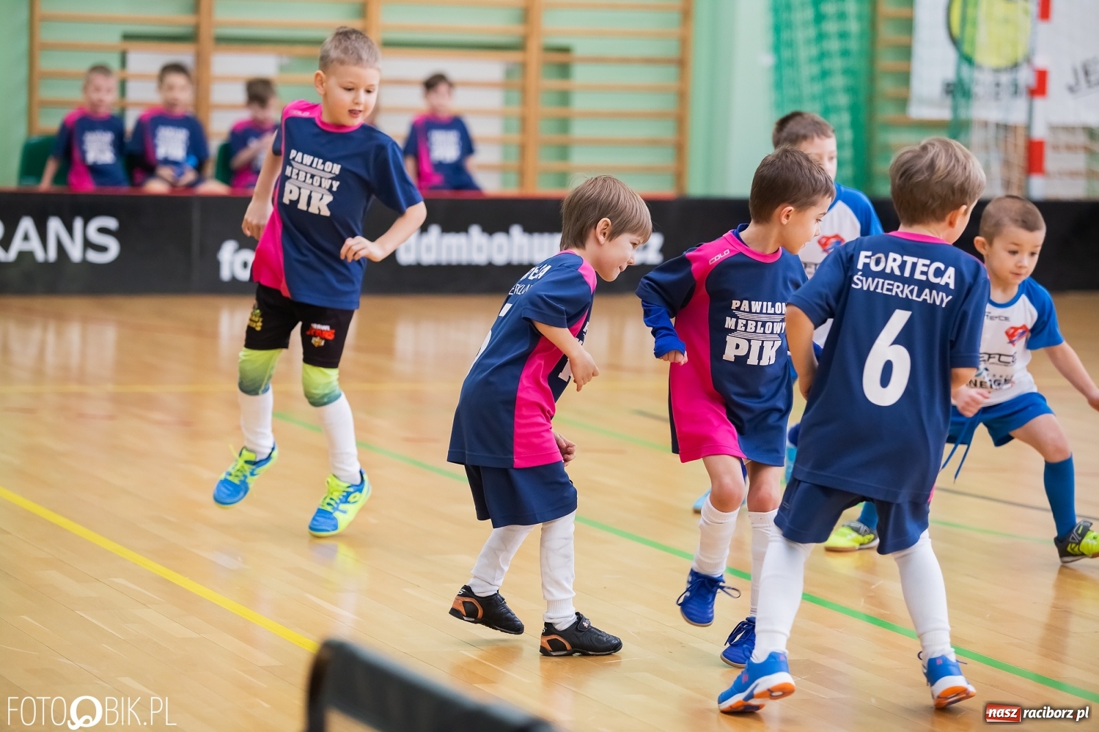Zdjęcie w galerii na portalu naszraciborz.pl: Młodzi piłkarze walczą w Arenie Rafako [FOTO] wiadomości z regionu