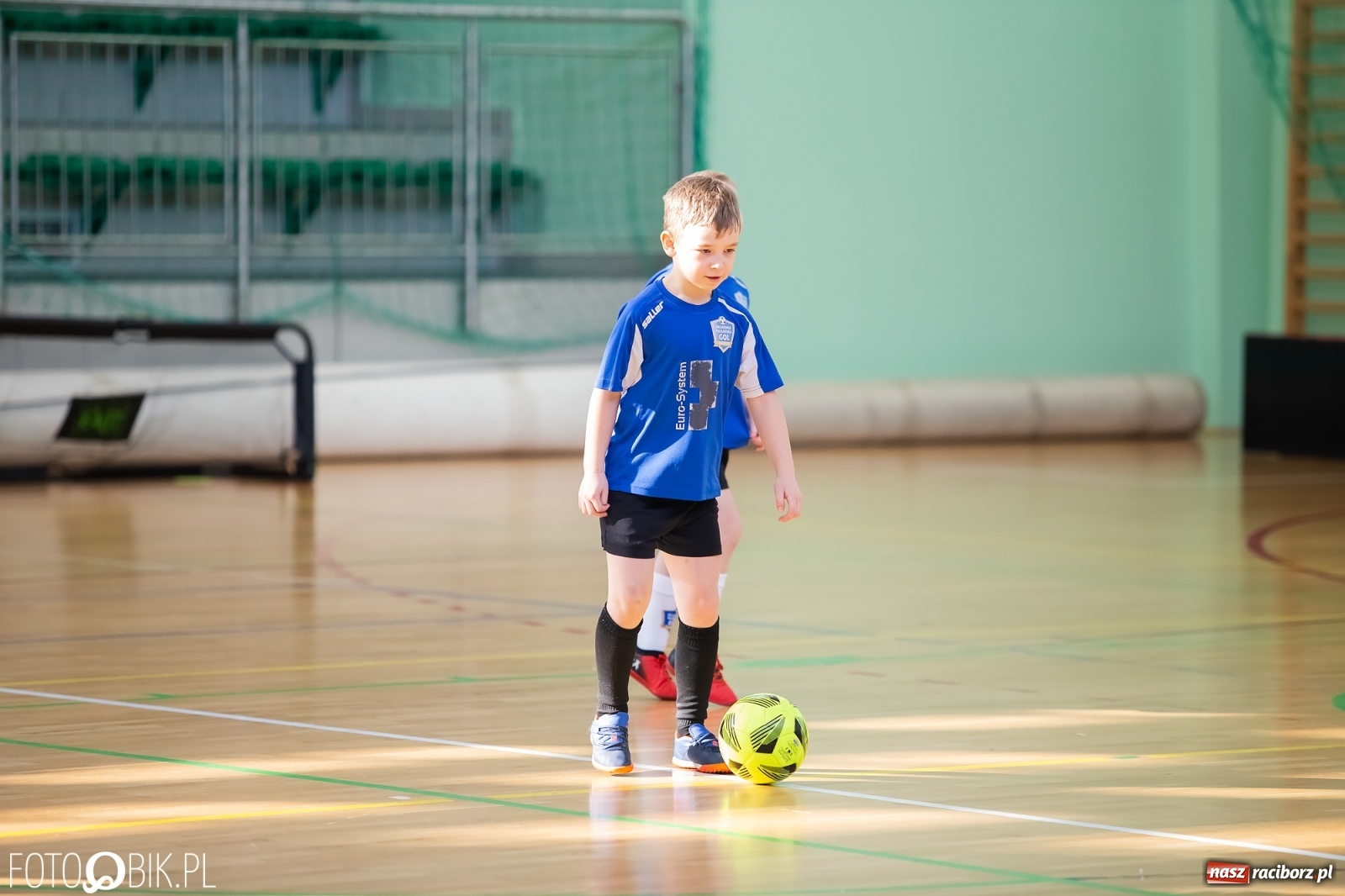 Zdjęcie w galerii na portalu naszraciborz.pl: Młodzi piłkarze walczą w Arenie Rafako [FOTO] wiadomości z regionu