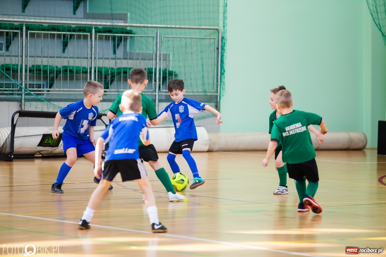 Zdjęcie w galerii na portalu naszraciborz.pl: Młodzi piłkarze walczą w Arenie Rafako [FOTO] wiadomości z regionu
