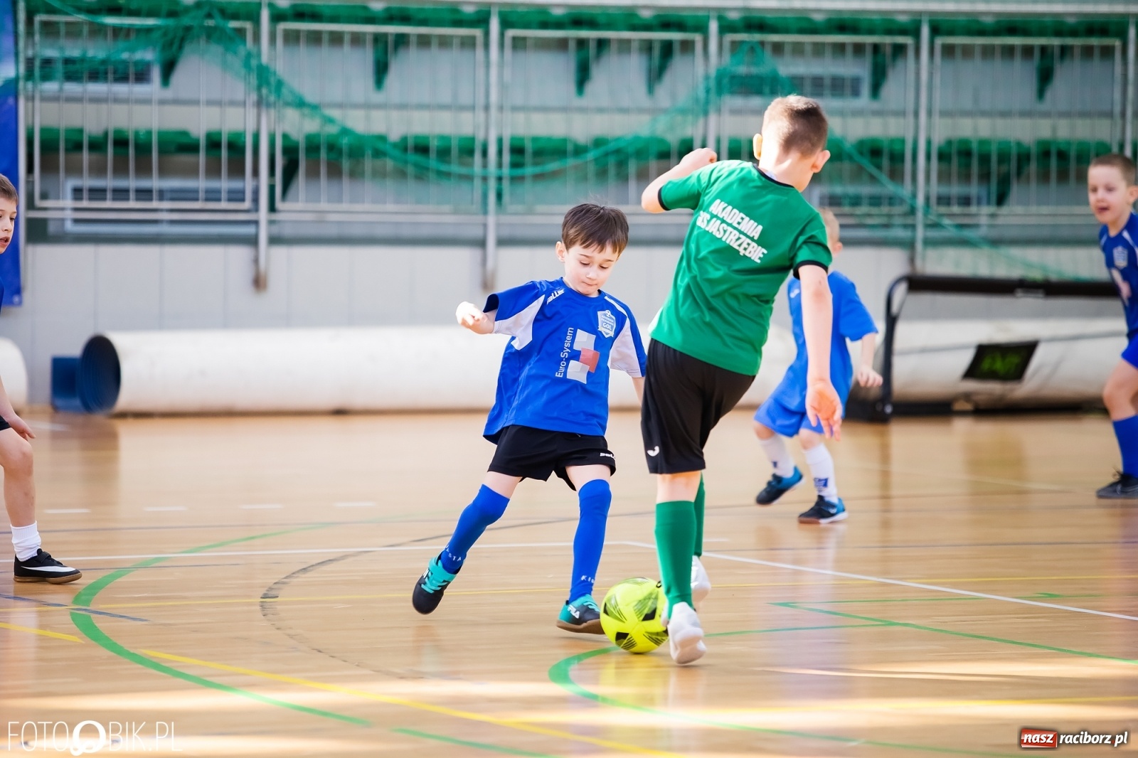 Zdjęcie w galerii na portalu naszraciborz.pl: Młodzi piłkarze walczą w Arenie Rafako [FOTO] wiadomości z regionu