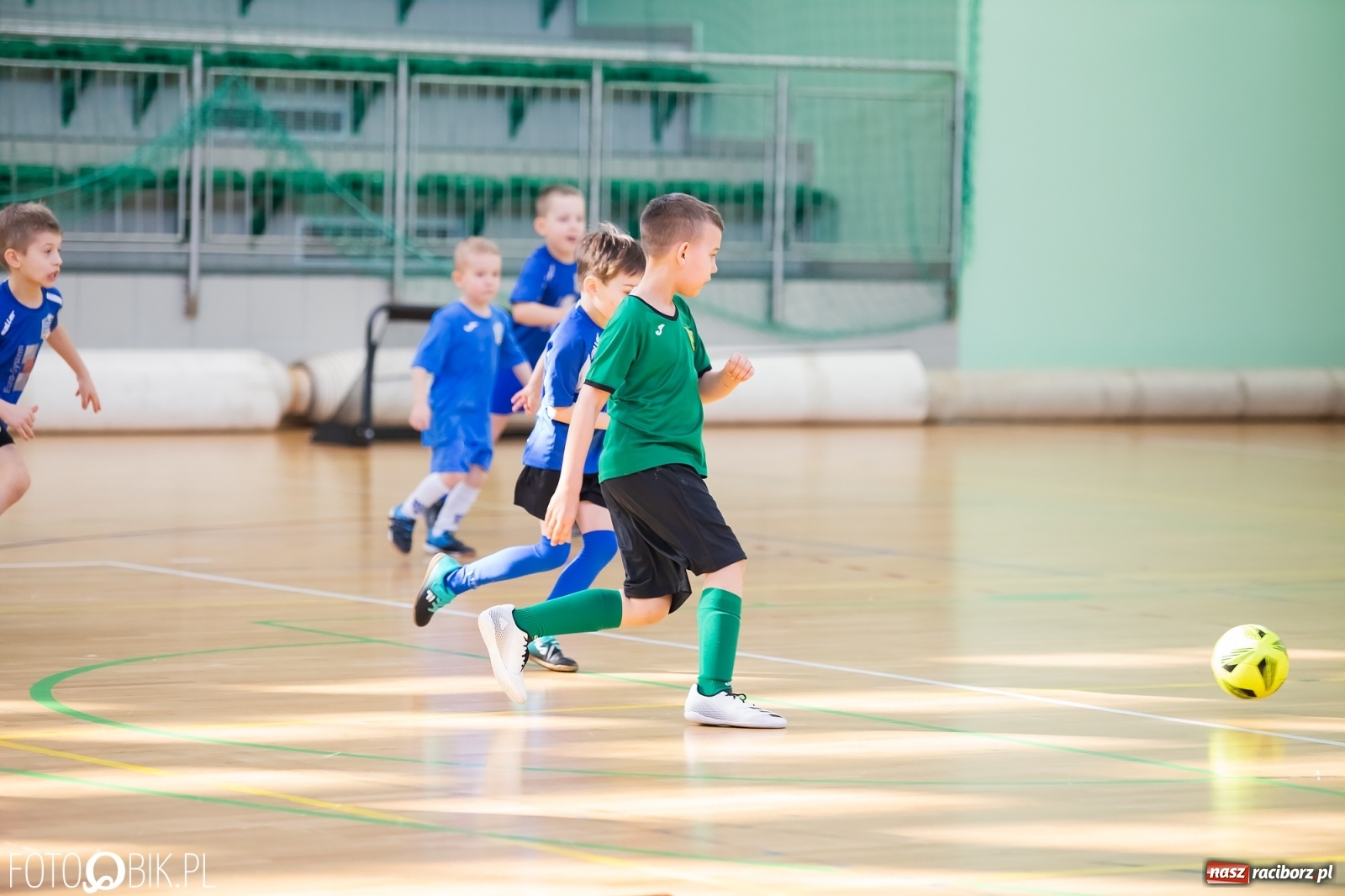 Zdjęcie w galerii na portalu naszraciborz.pl: Młodzi piłkarze walczą w Arenie Rafako [FOTO] wiadomości z regionu