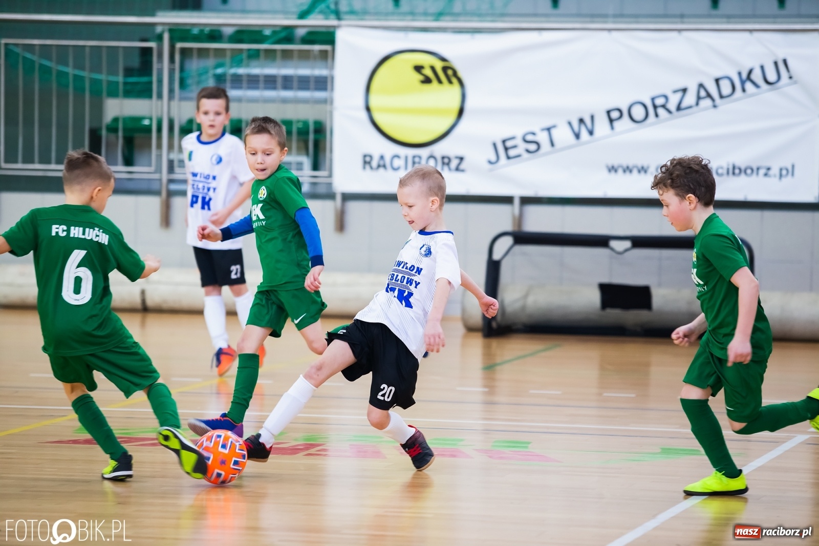 Zdjęcie w galerii na portalu naszraciborz.pl: Młodzi piłkarze walczą w Arenie Rafako [FOTO] wiadomości z regionu