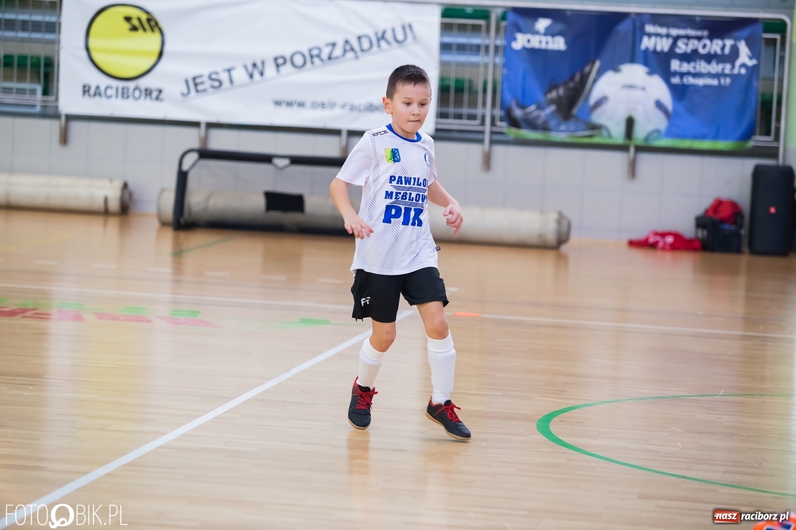 Zdjęcie w galerii na portalu naszraciborz.pl: Młodzi piłkarze walczą w Arenie Rafako [FOTO] wiadomości z regionu