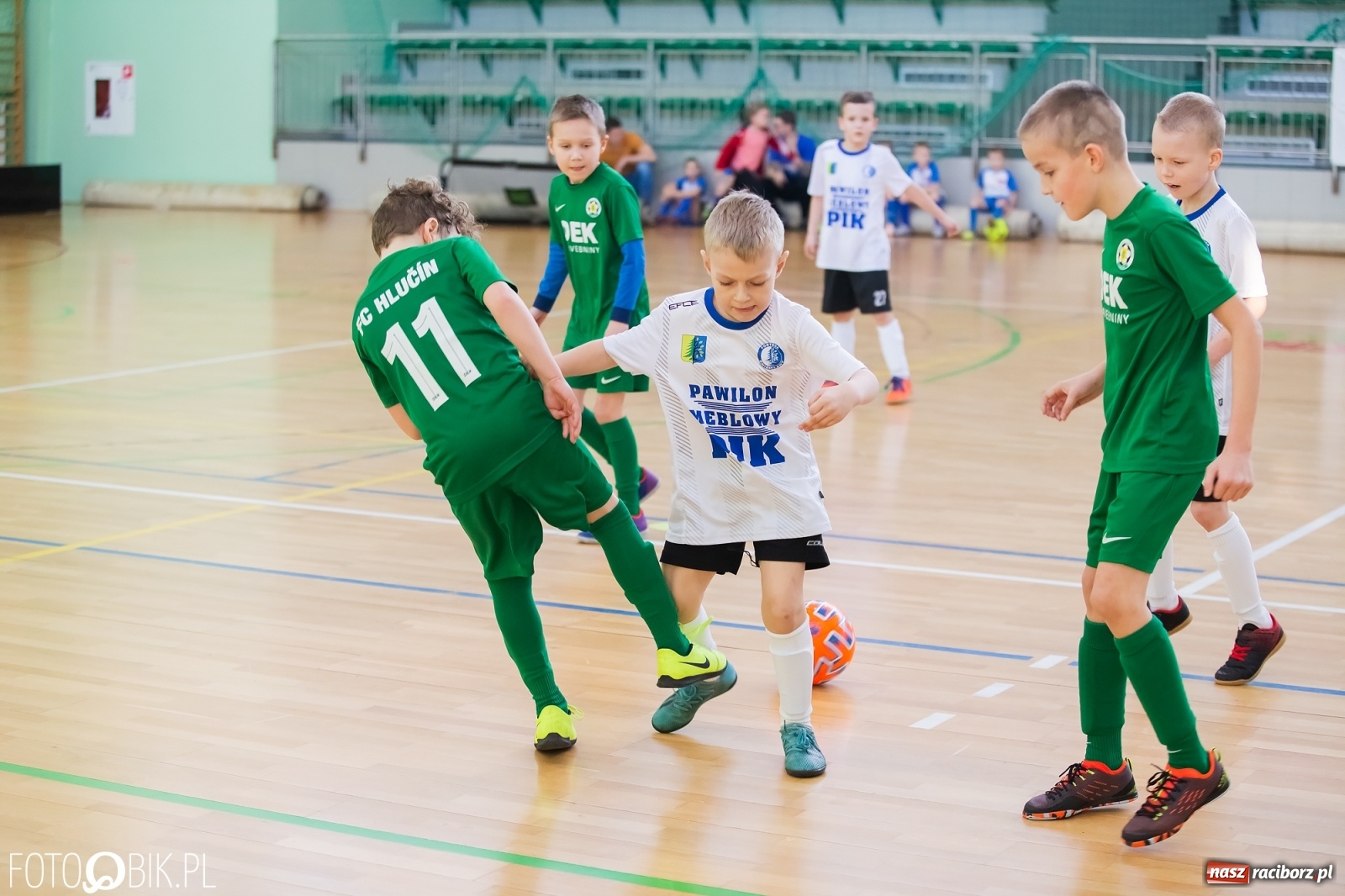 Zdjęcie w galerii na portalu naszraciborz.pl: Młodzi piłkarze walczą w Arenie Rafako [FOTO] wiadomości z regionu