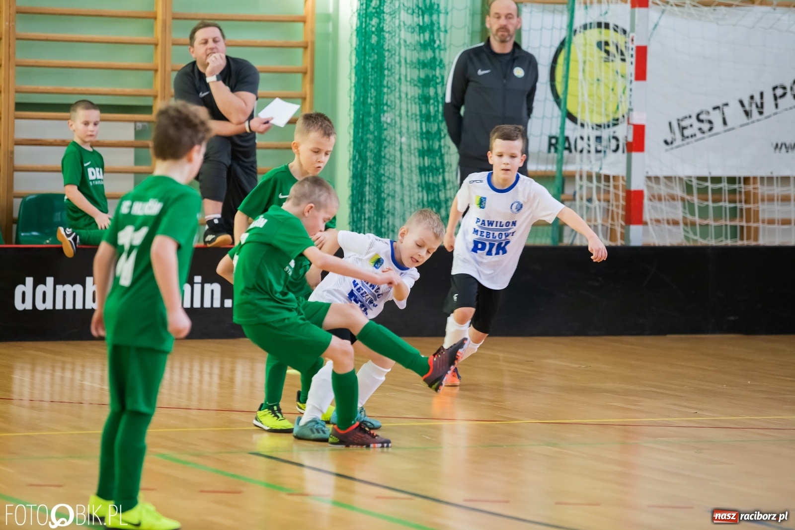 Zdjęcie w galerii na portalu naszraciborz.pl: Młodzi piłkarze walczą w Arenie Rafako [FOTO] wiadomości z regionu