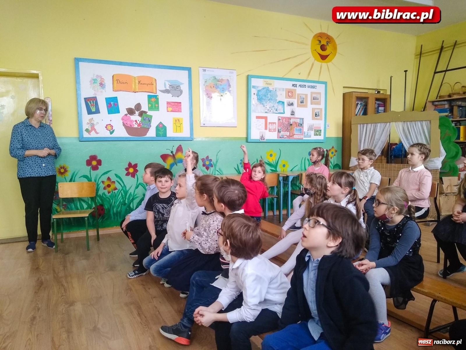 Zdjęcie w galerii na portalu naszraciborz.pl: Nowi czytelnicy w szeregach biblioteki w Markowicach wiadomości z regionu