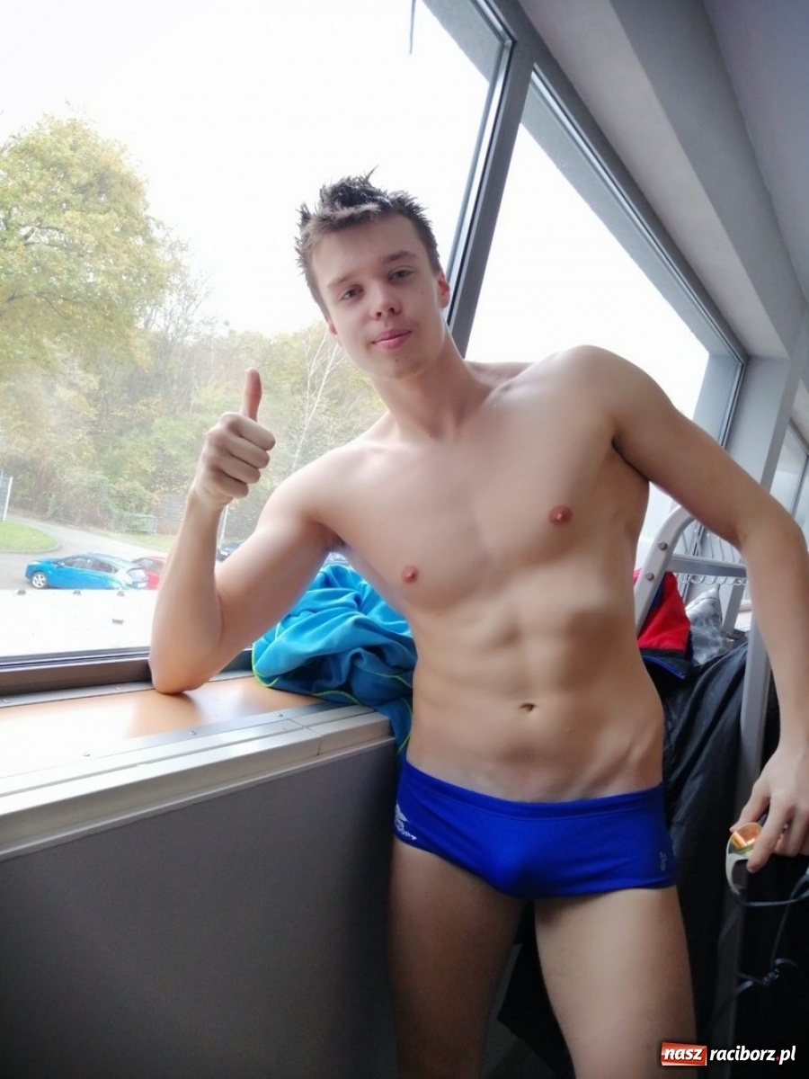 Zdjęcie w galerii na portalu naszraciborz.pl: Pływanie. Dominik Dudys zwycięża w królewskiej konkurencji wiadomości z regionu