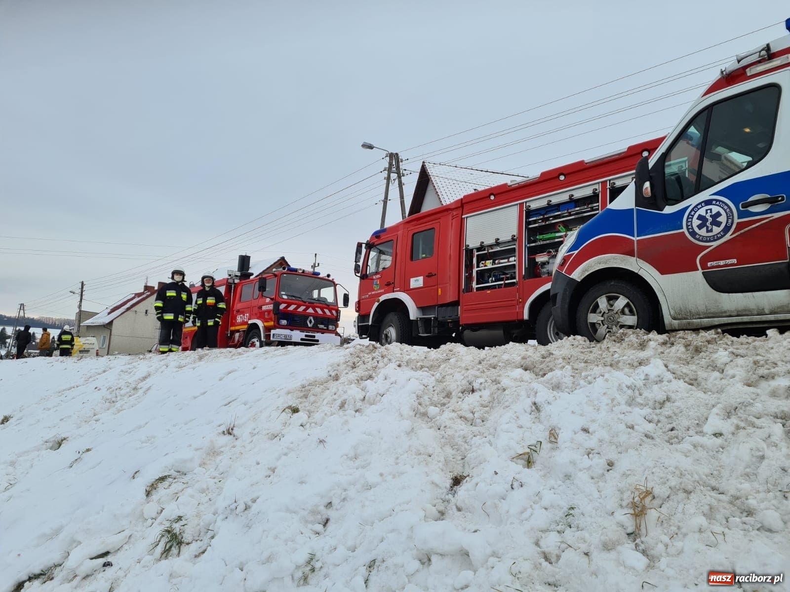 Zdjęcie w galerii na portalu naszraciborz.pl: Pijany Czech dachował traktorem w Owsiszczach [FOTO] wiadomości z regionu