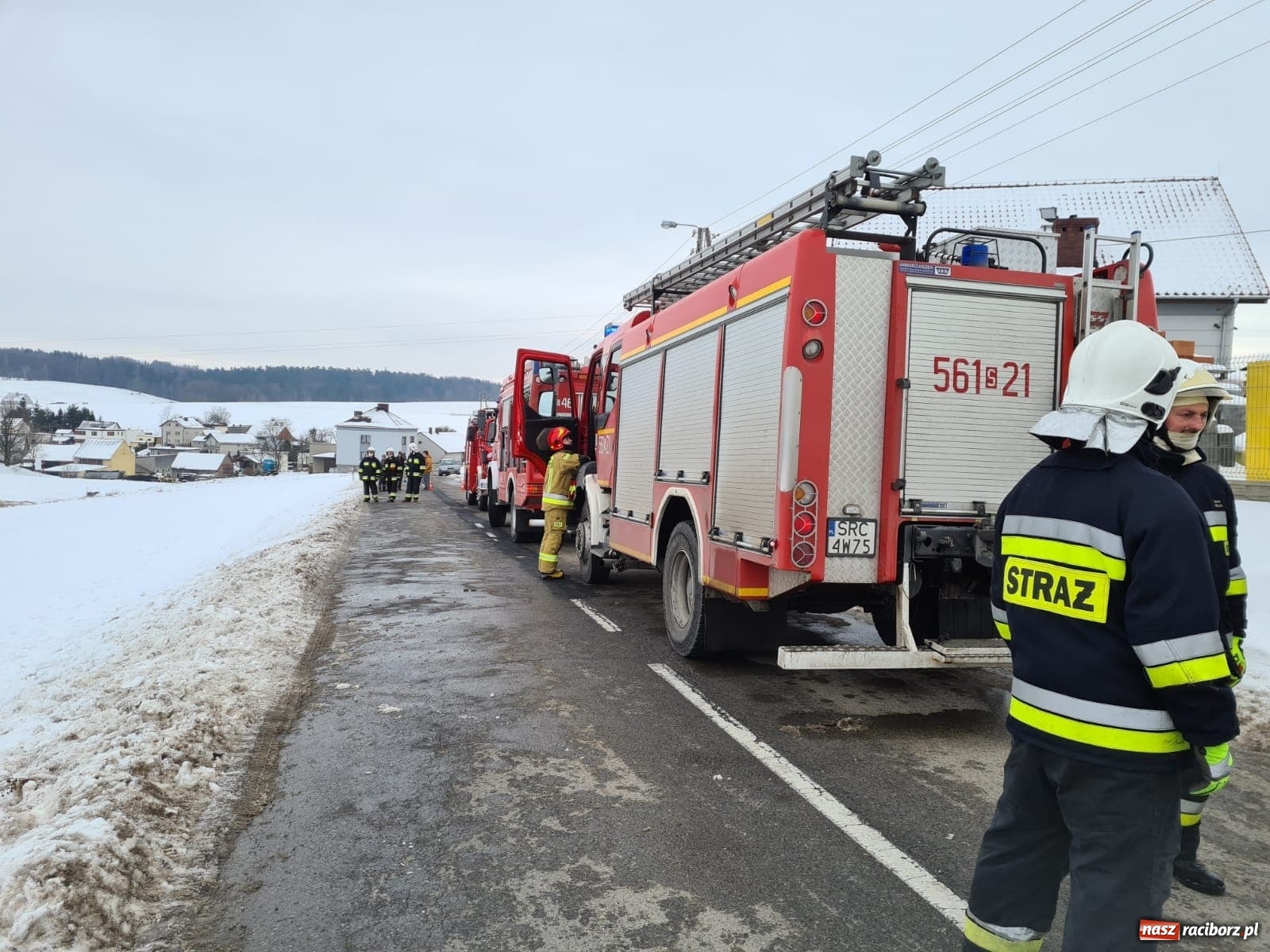 Zdjęcie w galerii na portalu naszraciborz.pl: Pijany Czech dachował traktorem w Owsiszczach [FOTO] wiadomości z regionu