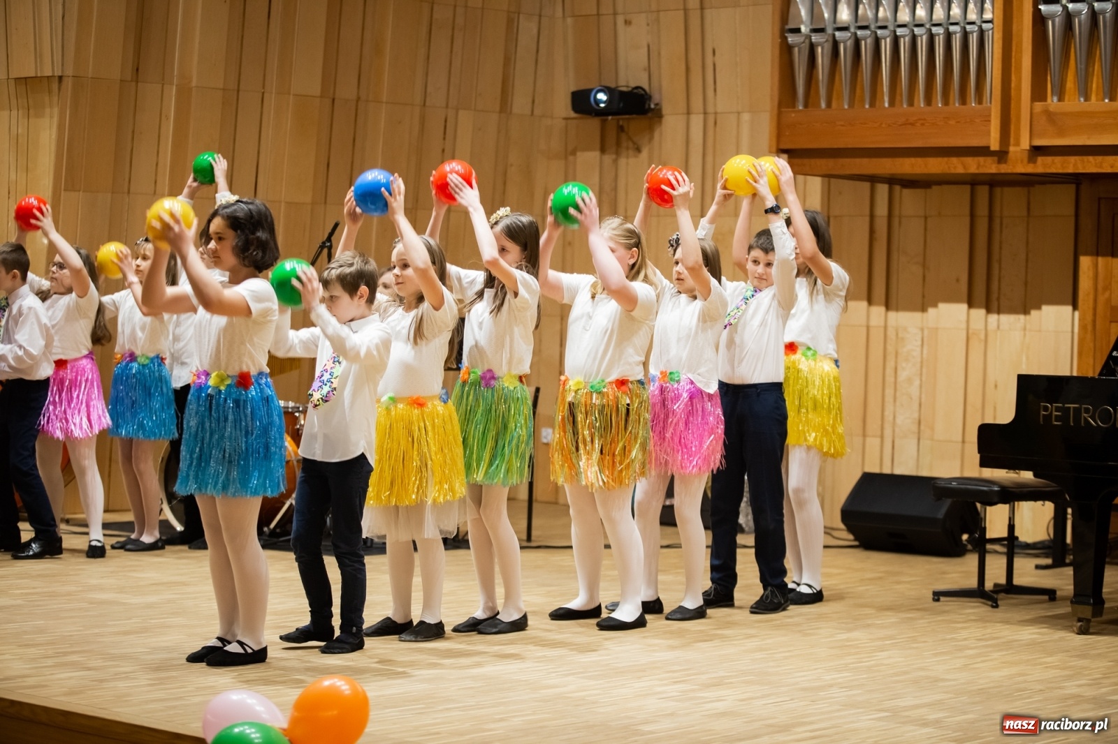 Zdjęcie w galerii na portalu naszraciborz.pl: Koncert karnawałowy w raciborskiej szkole muzycznej wiadomości z regionu
