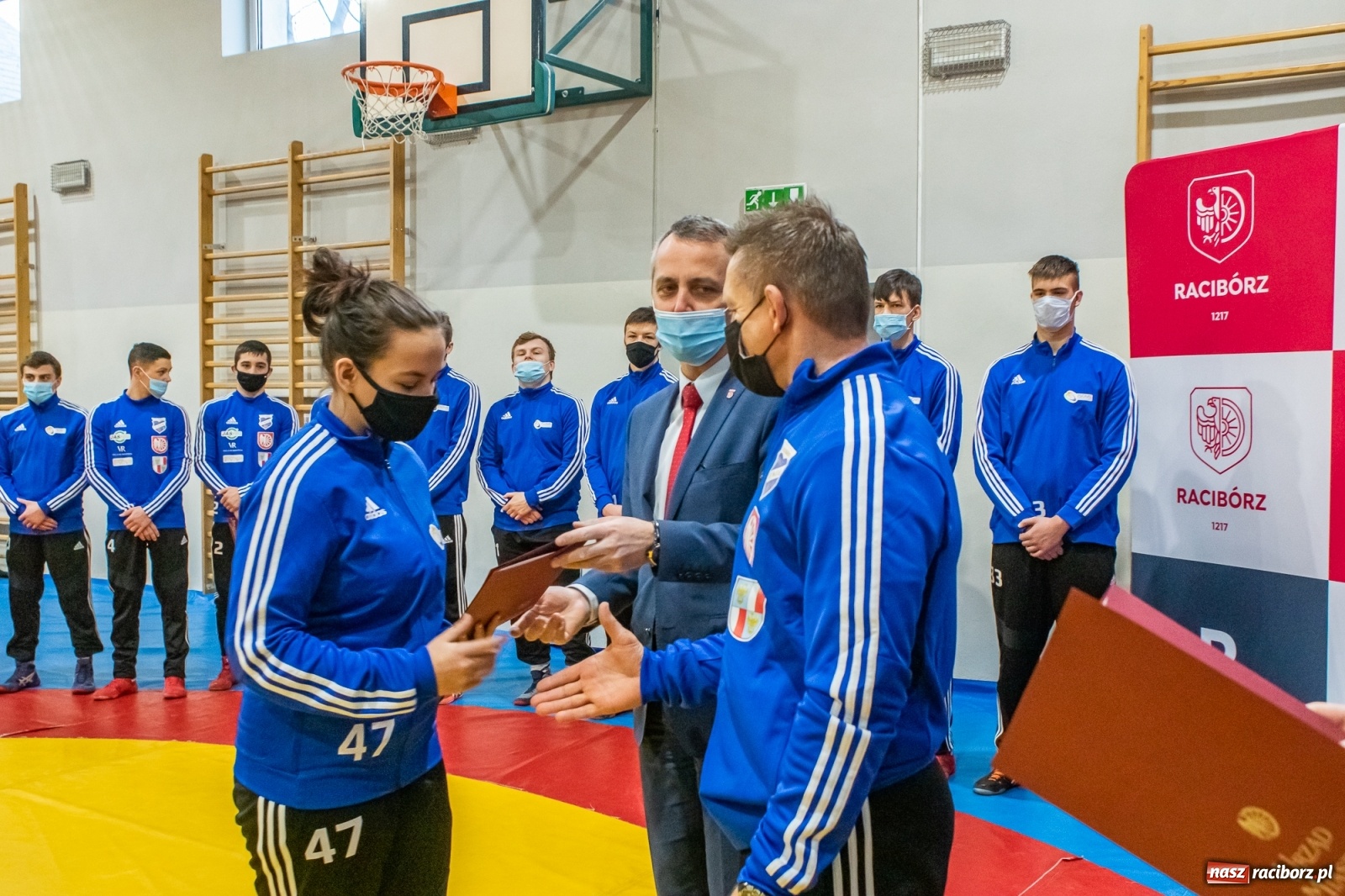 Zdjęcie w galerii na portalu naszraciborz.pl: Zapaśnicy i trenerzy Unii Racibórz nagrodzeni przez prezydenta [FOTO i WIDEO] wiadomości z regionu