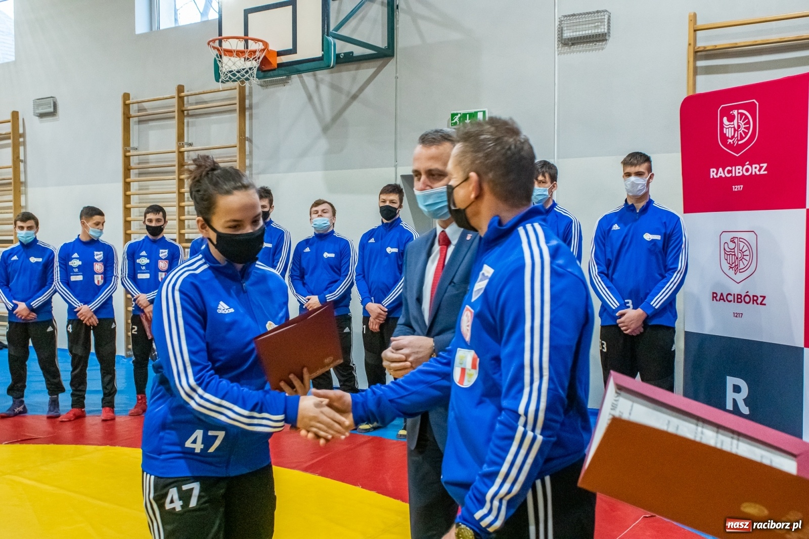 Zdjęcie w galerii na portalu naszraciborz.pl: Zapaśnicy i trenerzy Unii Racibórz nagrodzeni przez prezydenta [FOTO i WIDEO] wiadomości z regionu