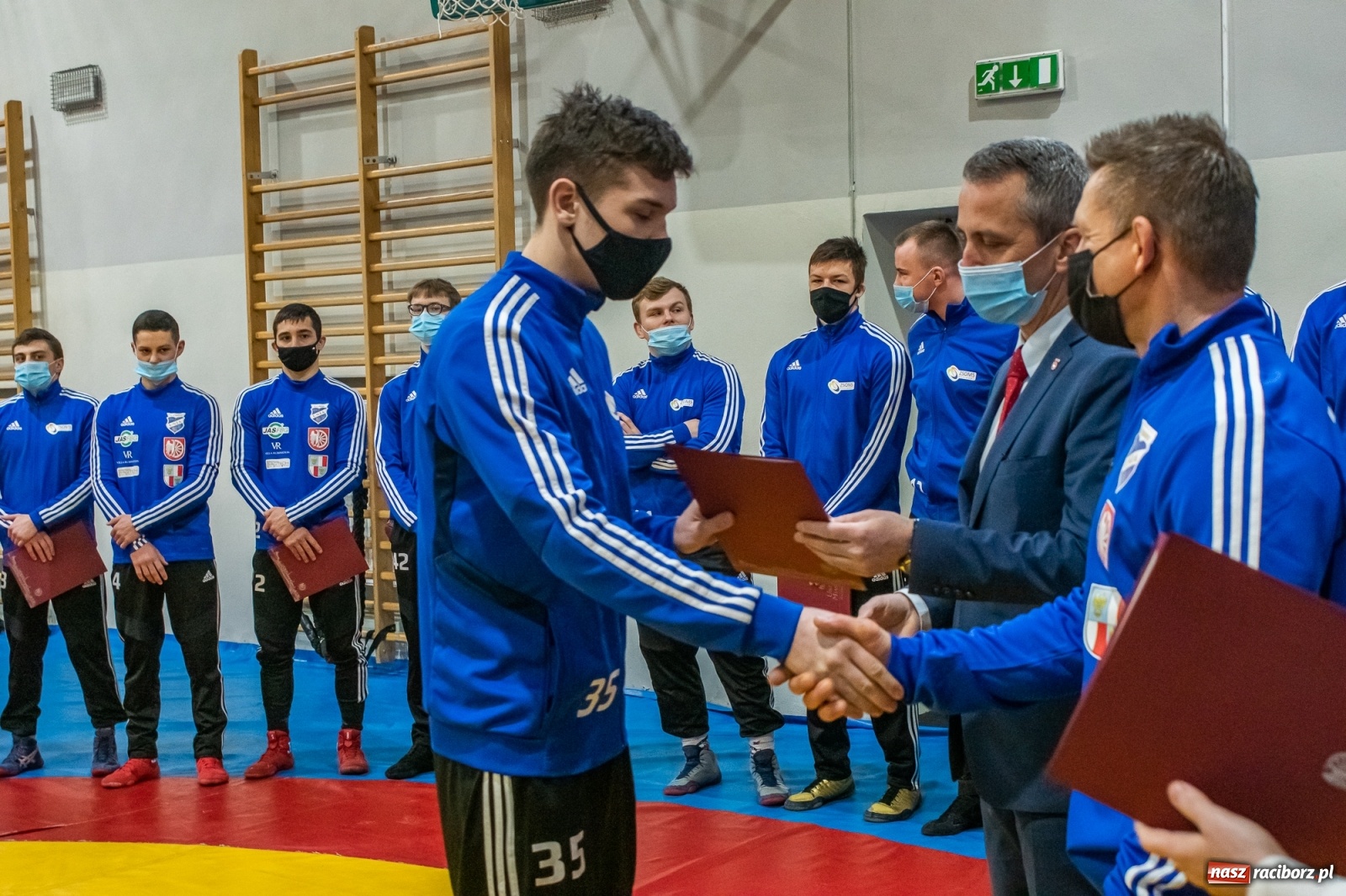 Zdjęcie w galerii na portalu naszraciborz.pl: Zapaśnicy i trenerzy Unii Racibórz nagrodzeni przez prezydenta [FOTO i WIDEO] wiadomości z regionu