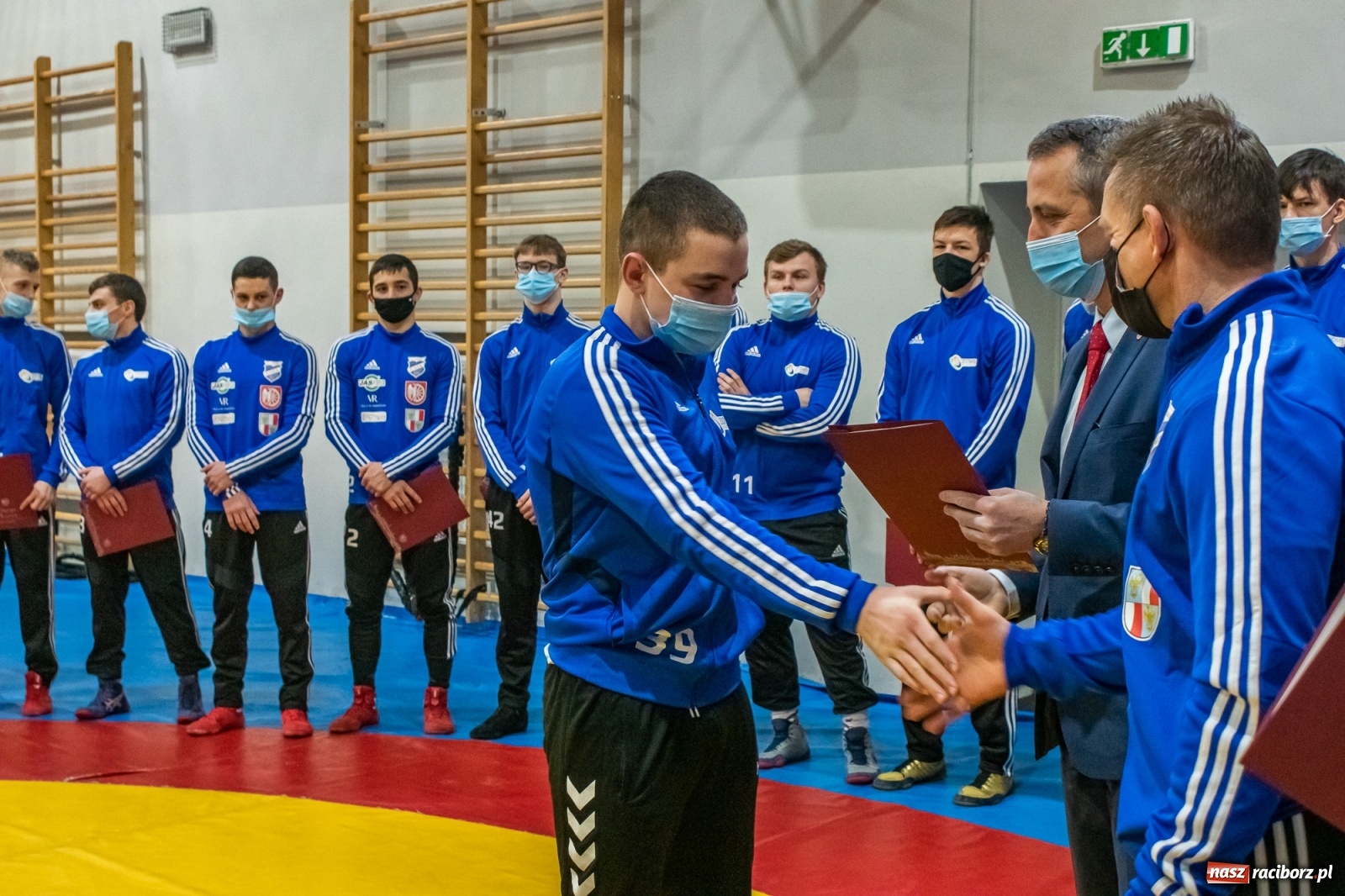 Zdjęcie w galerii na portalu naszraciborz.pl: Zapaśnicy i trenerzy Unii Racibórz nagrodzeni przez prezydenta [FOTO i WIDEO] wiadomości z regionu