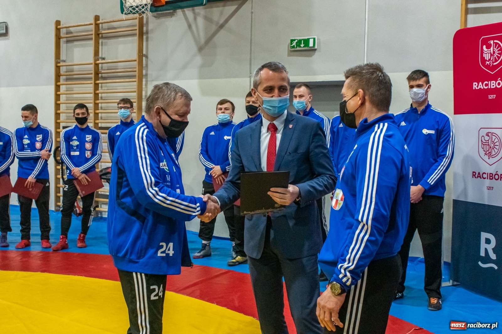Zdjęcie w galerii na portalu naszraciborz.pl: Zapaśnicy i trenerzy Unii Racibórz nagrodzeni przez prezydenta [FOTO i WIDEO] wiadomości z regionu