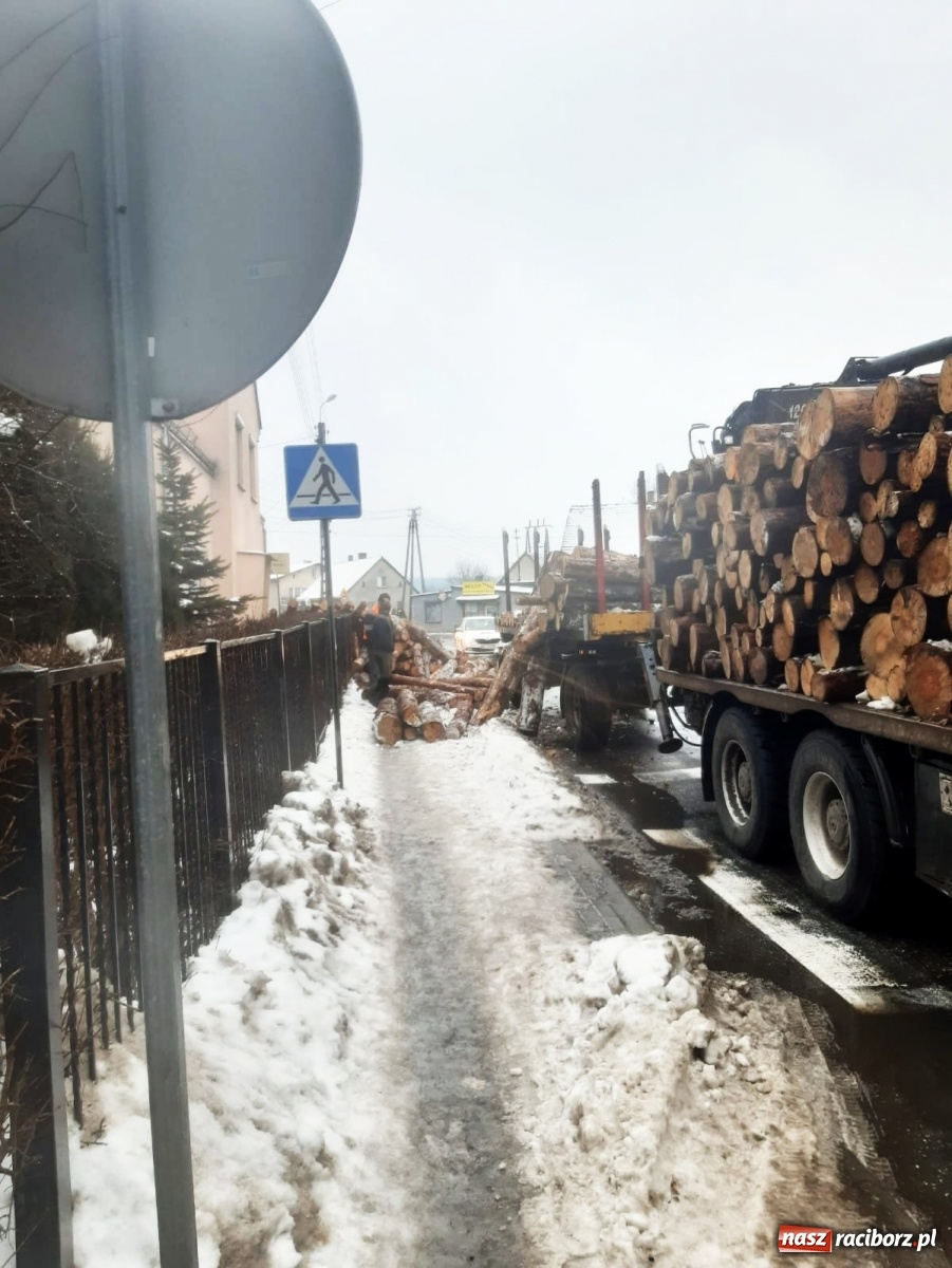 Zdjęcie w galerii na portalu naszraciborz.pl: Od krok od nieszczęścia w Rudach wiadomości z regionu