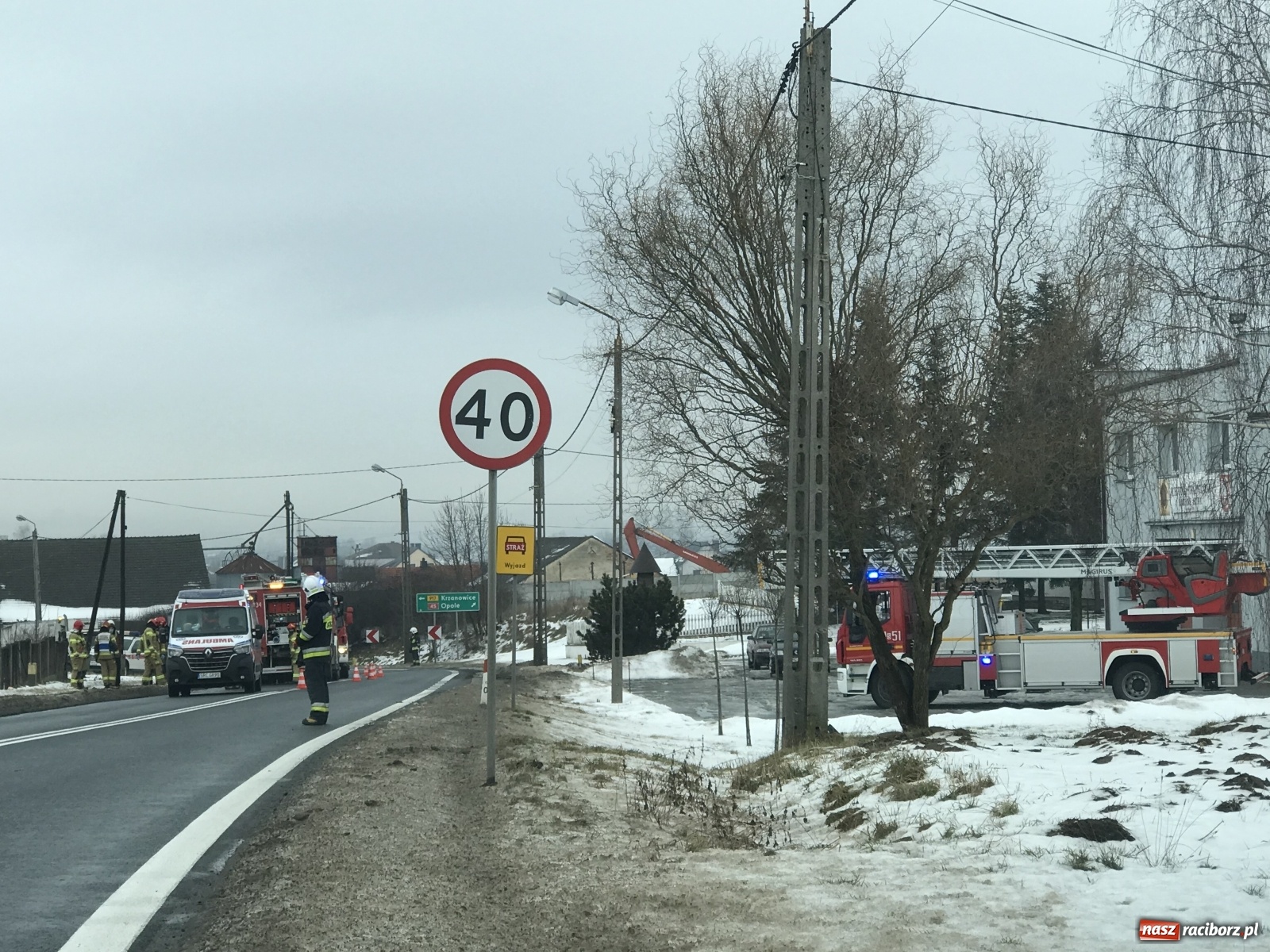 Zdjęcie w galerii na portalu naszraciborz.pl: Pożar budynku jednorodzinnego w Sudole [FOTO] wiadomości z regionu