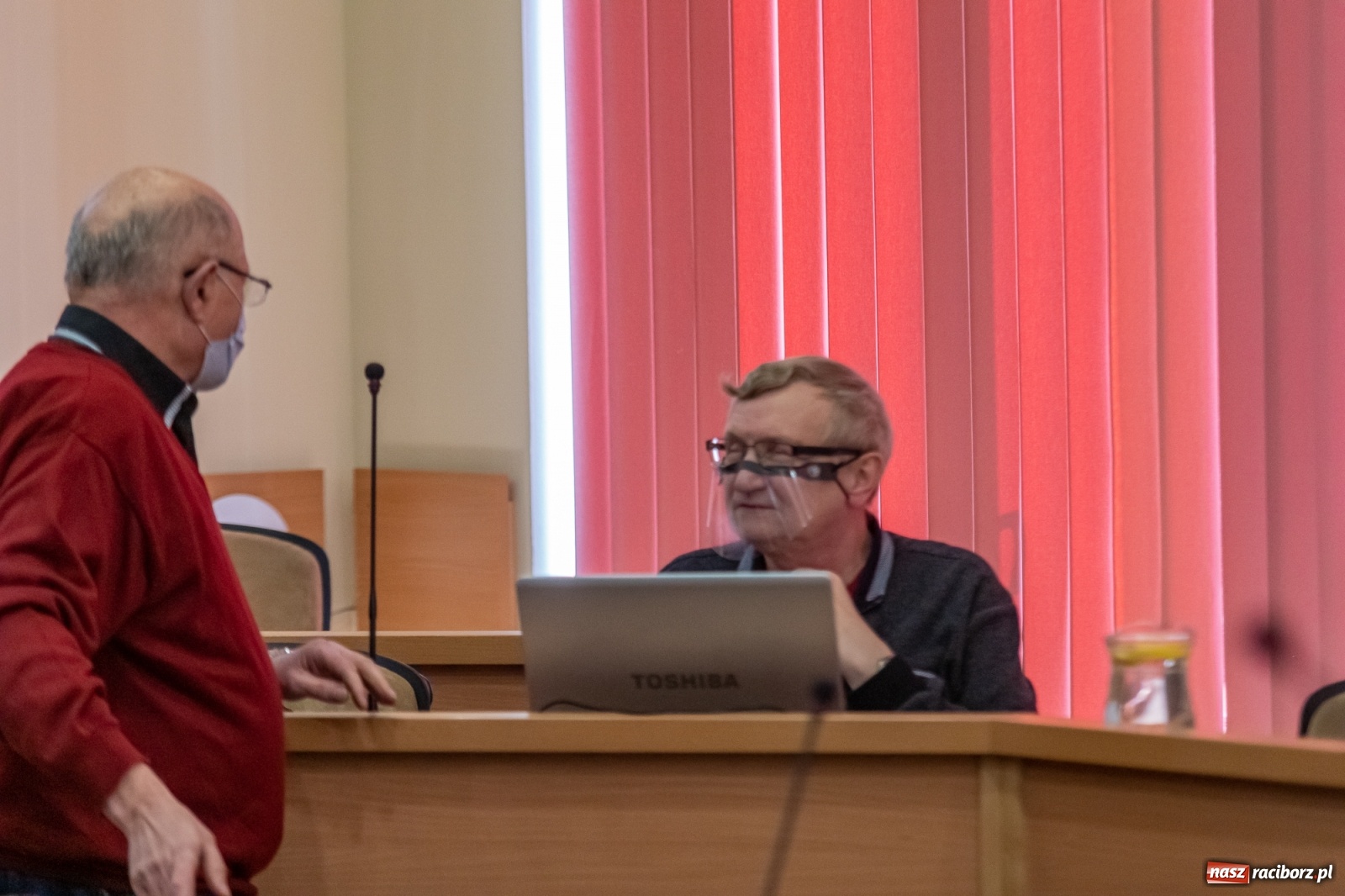 Zdjęcie w galerii na portalu naszraciborz.pl: Polowy prawie jak Putin. Spór o teren po byłym Polmosie wiadomości z regionu