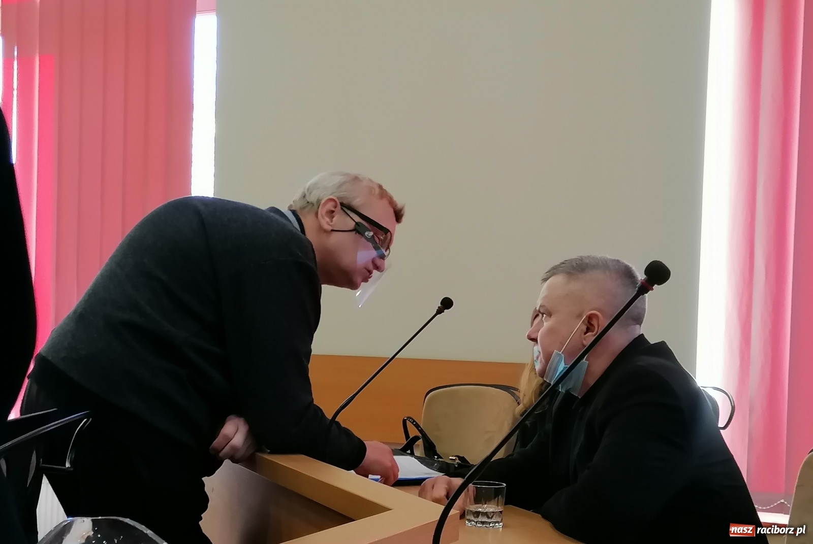 Zdjęcie w galerii na portalu naszraciborz.pl: Polowy prawie jak Putin. Spór o teren po byłym Polmosie wiadomości z regionu