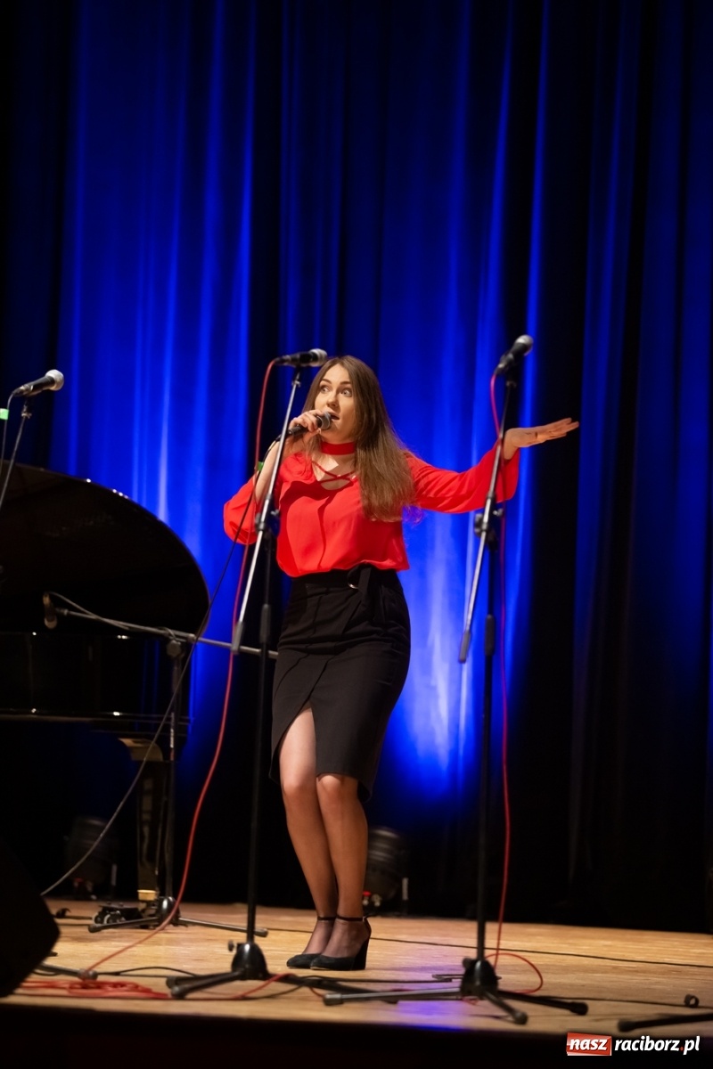 Zdjęcie w galerii na portalu naszraciborz.pl: Koncert musicalowy w RCK. Już z publicznością wiadomości z regionu