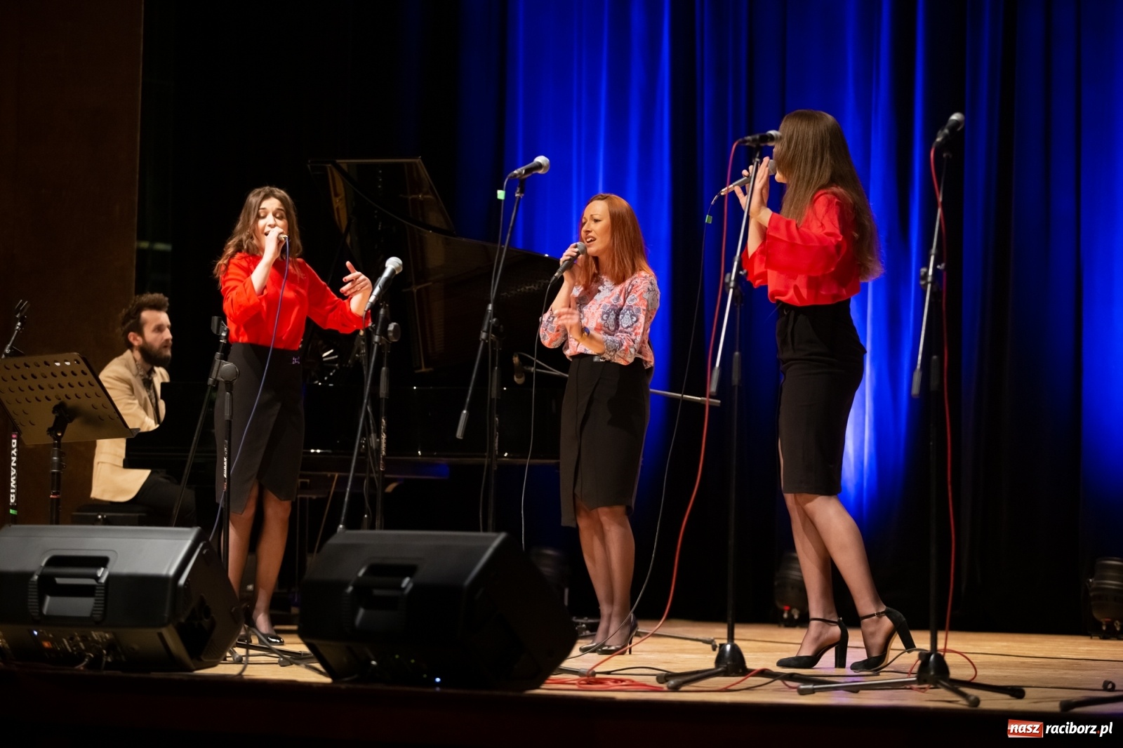 Zdjęcie w galerii na portalu naszraciborz.pl: Koncert musicalowy w RCK. Już z publicznością wiadomości z regionu