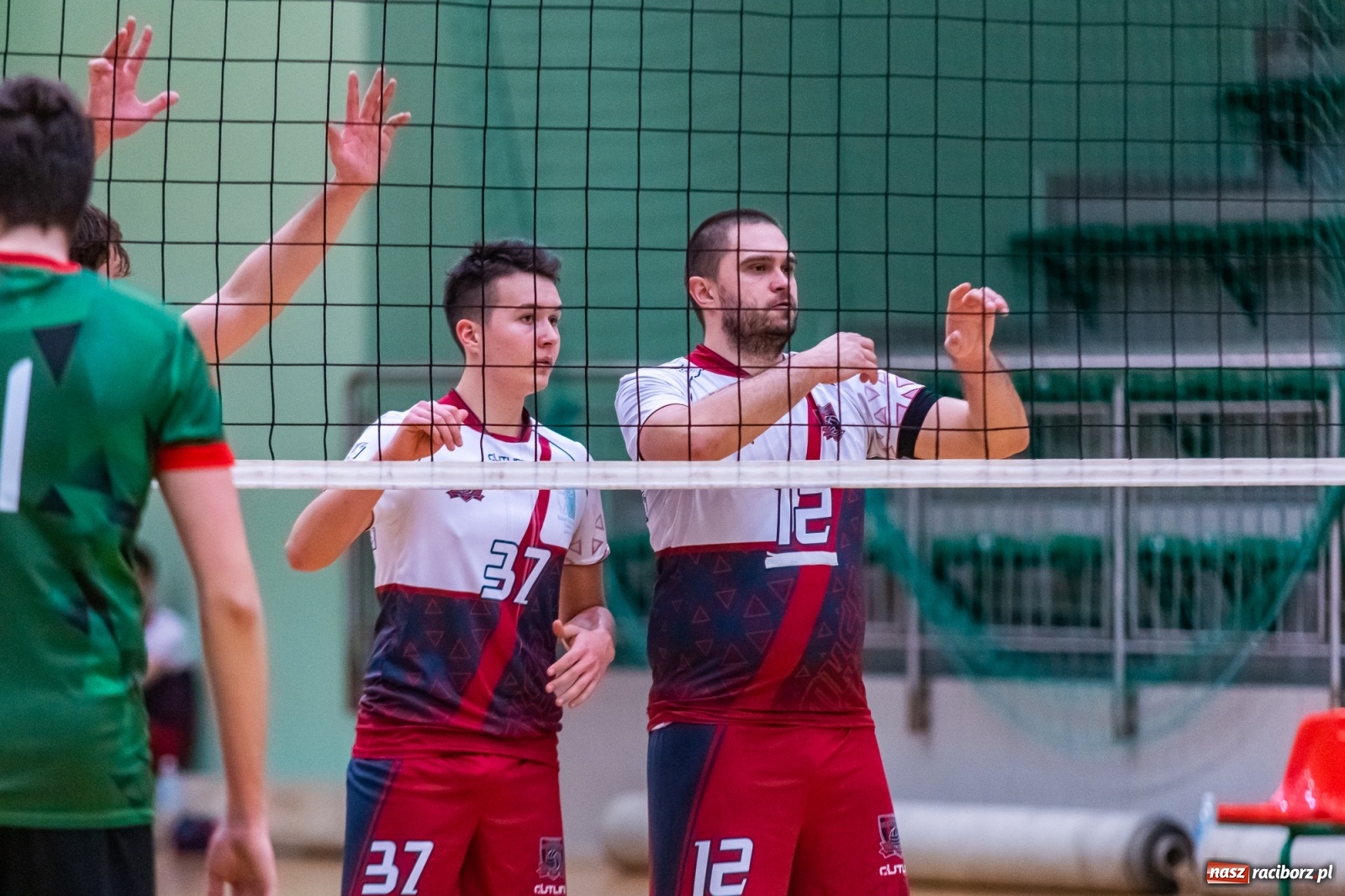 Zdjęcie w galerii na portalu naszraciborz.pl: Z piekła do nieba. Pięciosetowy bój siatkarzy Rafako [FOTO] wiadomości z regionu