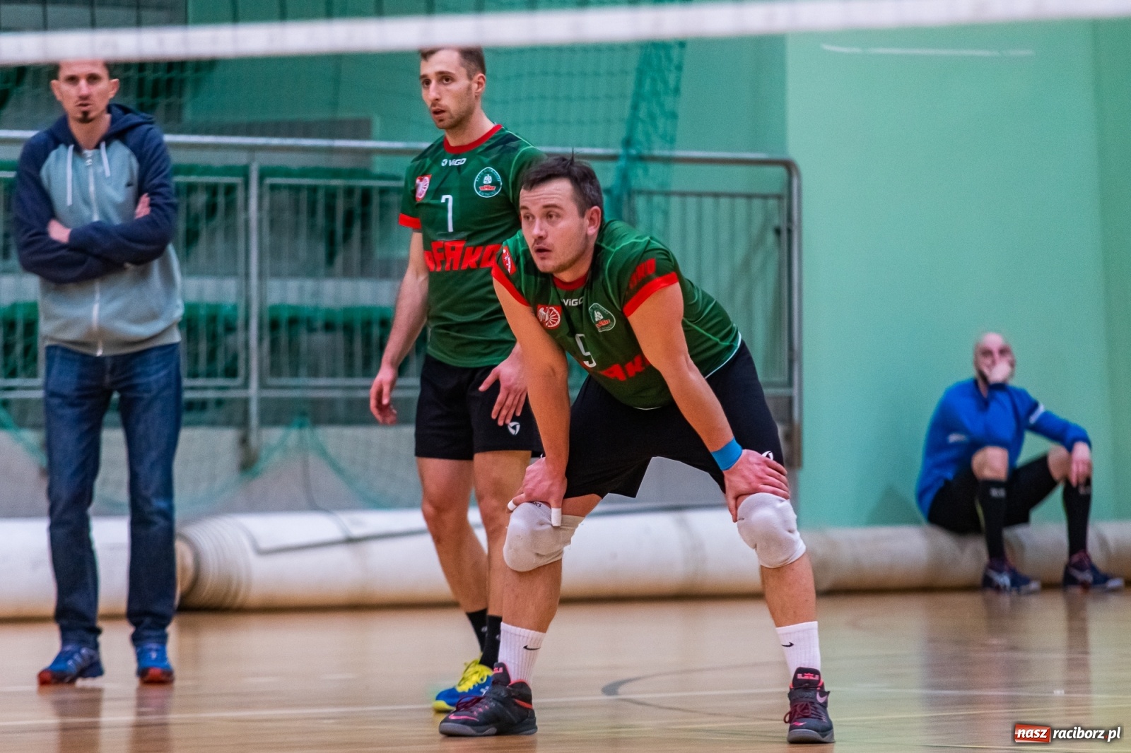 Zdjęcie w galerii na portalu naszraciborz.pl: Z piekła do nieba. Pięciosetowy bój siatkarzy Rafako [FOTO] wiadomości z regionu