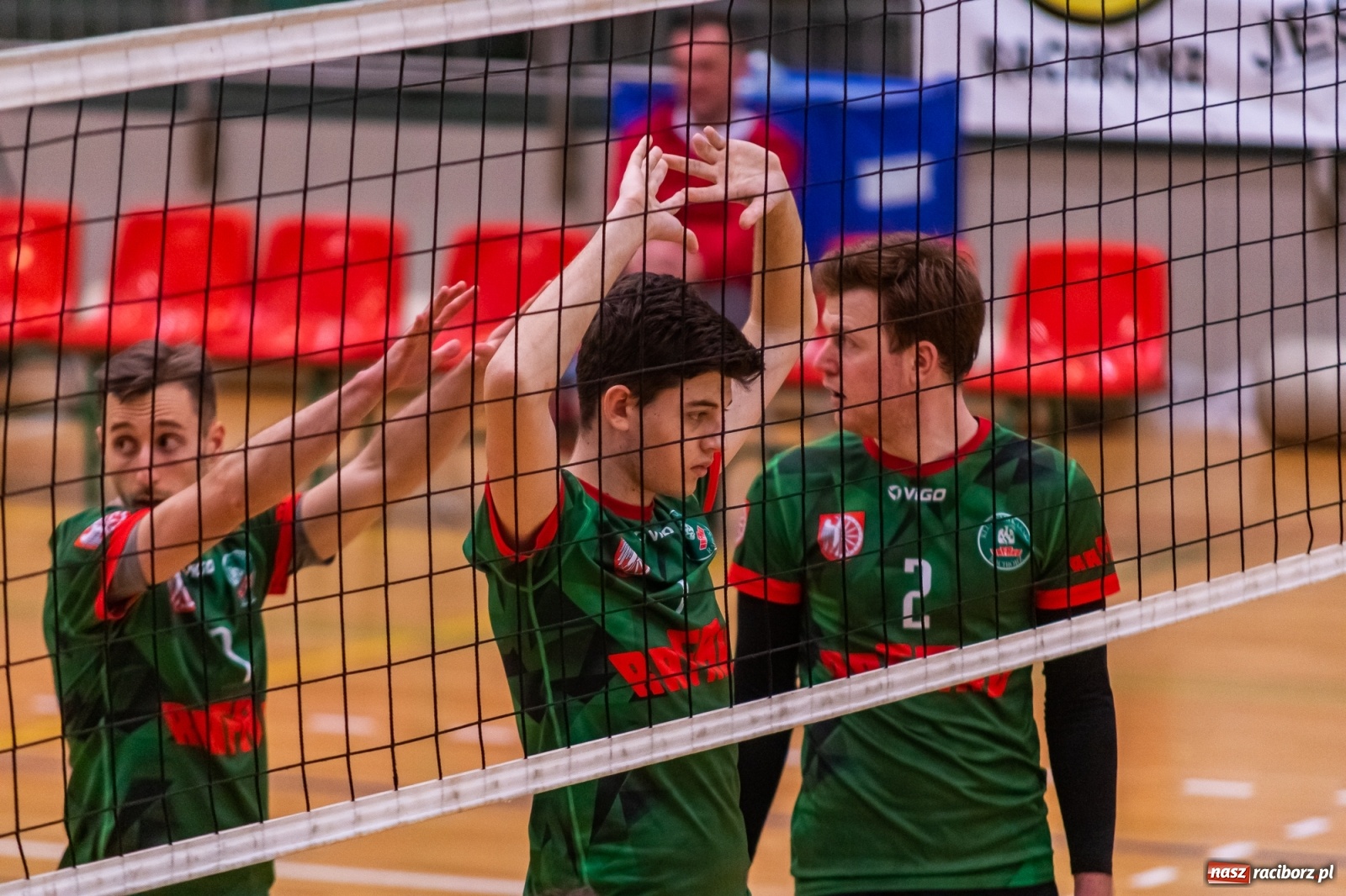 Zdjęcie w galerii na portalu naszraciborz.pl: Z piekła do nieba. Pięciosetowy bój siatkarzy Rafako [FOTO] wiadomości z regionu
