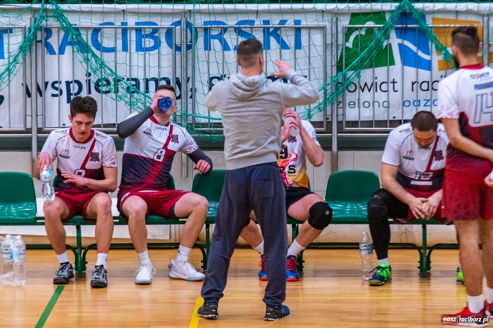 Zdjęcie w galerii na portalu naszraciborz.pl: Z piekła do nieba. Pięciosetowy bój siatkarzy Rafako [FOTO] wiadomości z regionu