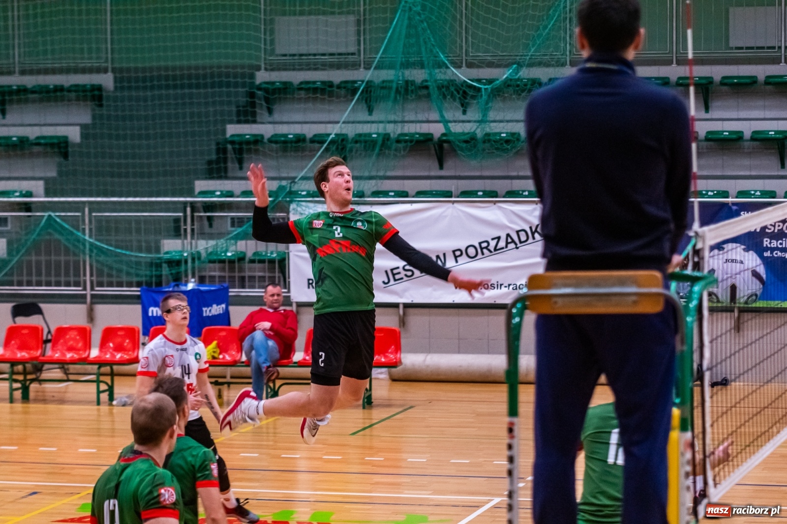Zdjęcie w galerii na portalu naszraciborz.pl: Z piekła do nieba. Pięciosetowy bój siatkarzy Rafako [FOTO] wiadomości z regionu