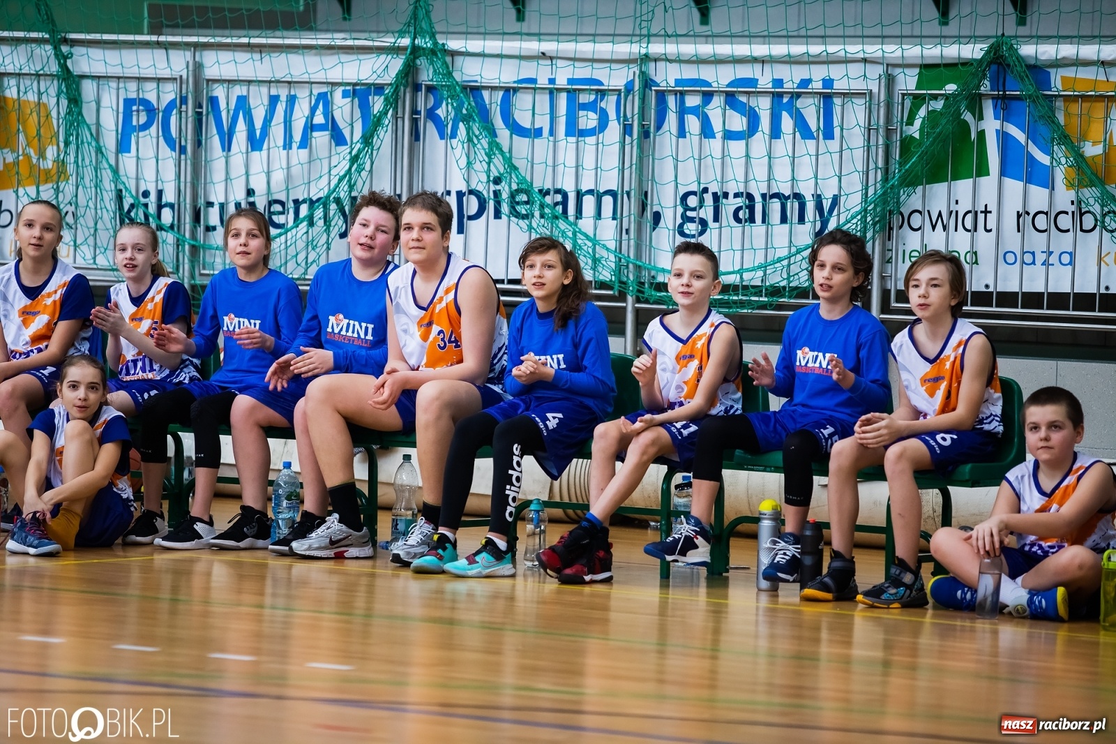 Zdjęcie w galerii na portalu naszraciborz.pl: Koszykarska sobota w Arenie Rafako [FOTO] wiadomości z regionu