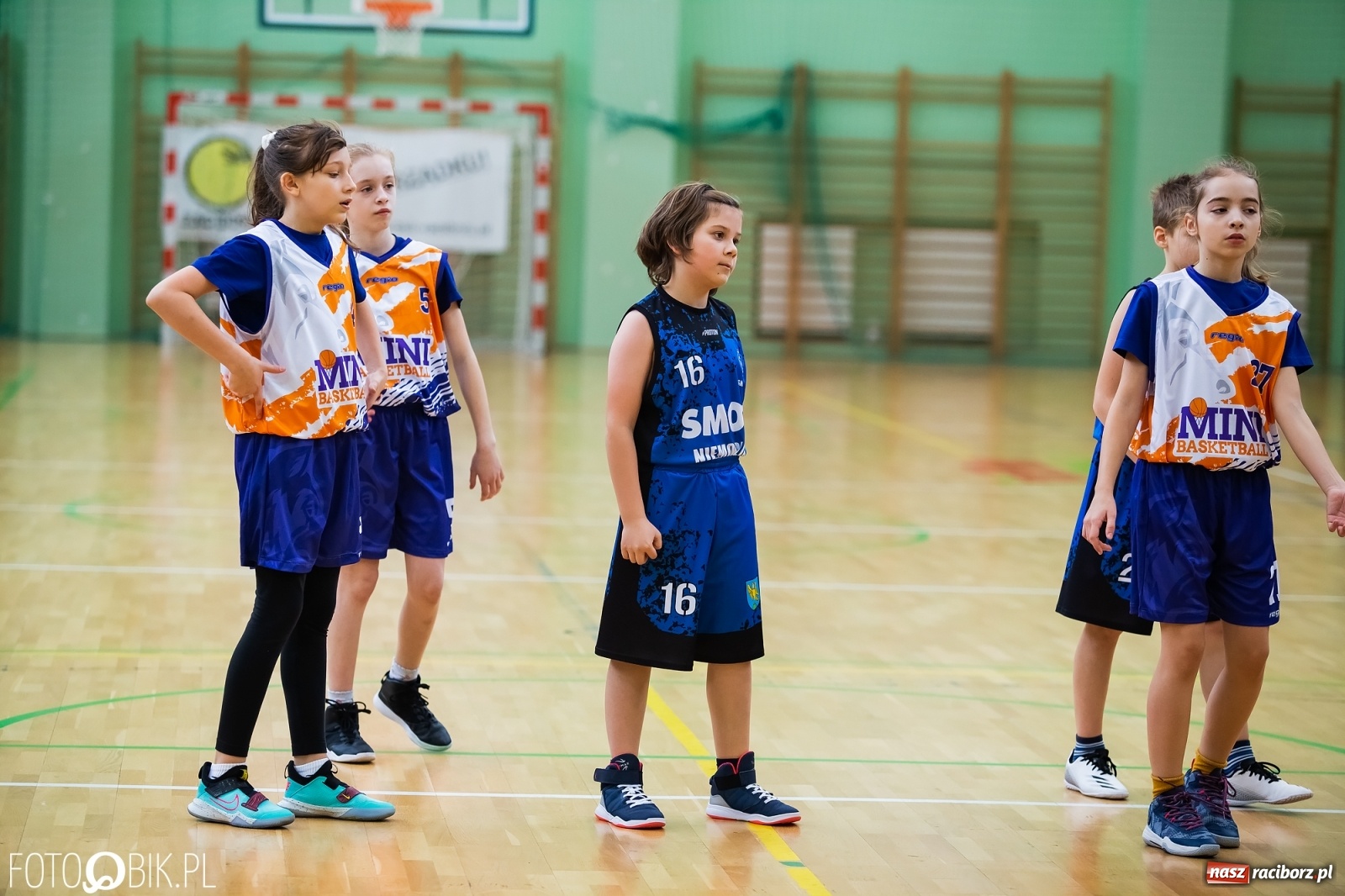Zdjęcie w galerii na portalu naszraciborz.pl: Koszykarska sobota w Arenie Rafako [FOTO] wiadomości z regionu