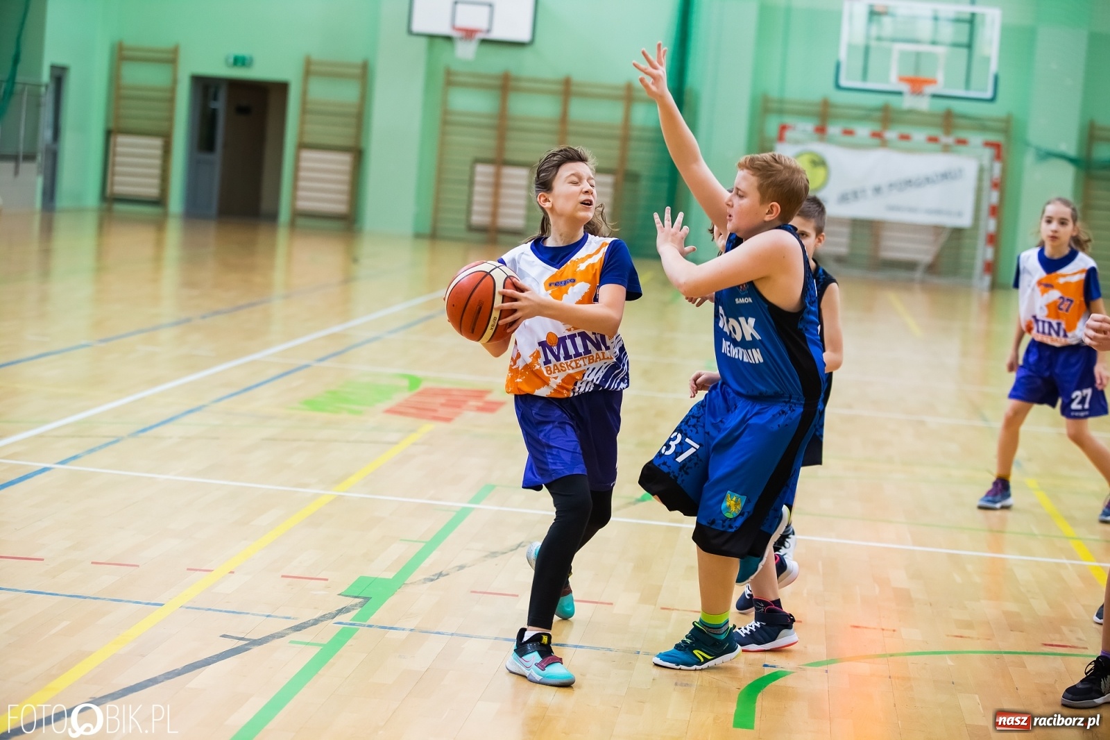 Zdjęcie w galerii na portalu naszraciborz.pl: Koszykarska sobota w Arenie Rafako [FOTO] wiadomości z regionu