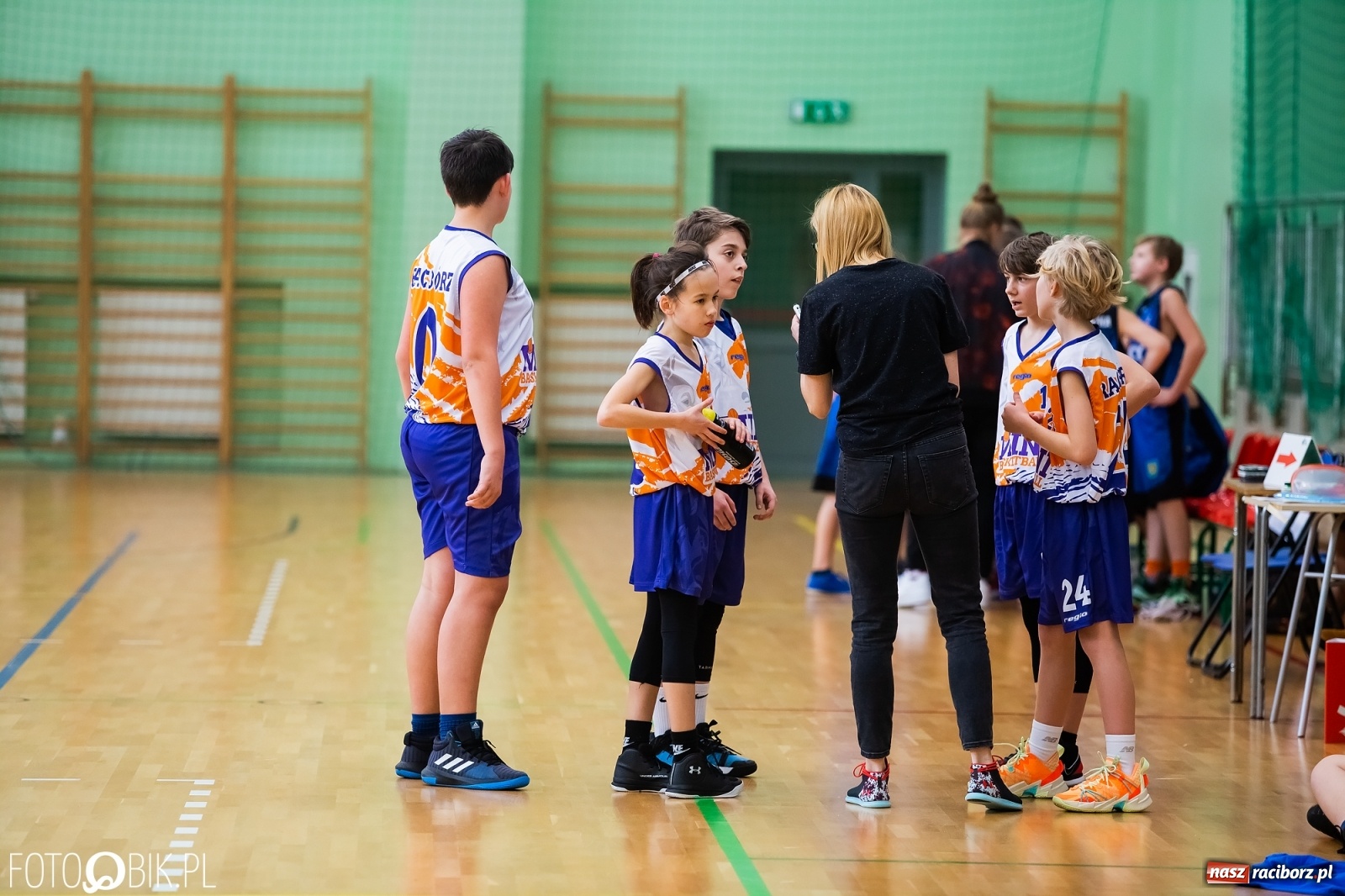 Zdjęcie w galerii na portalu naszraciborz.pl: Koszykarska sobota w Arenie Rafako [FOTO] wiadomości z regionu