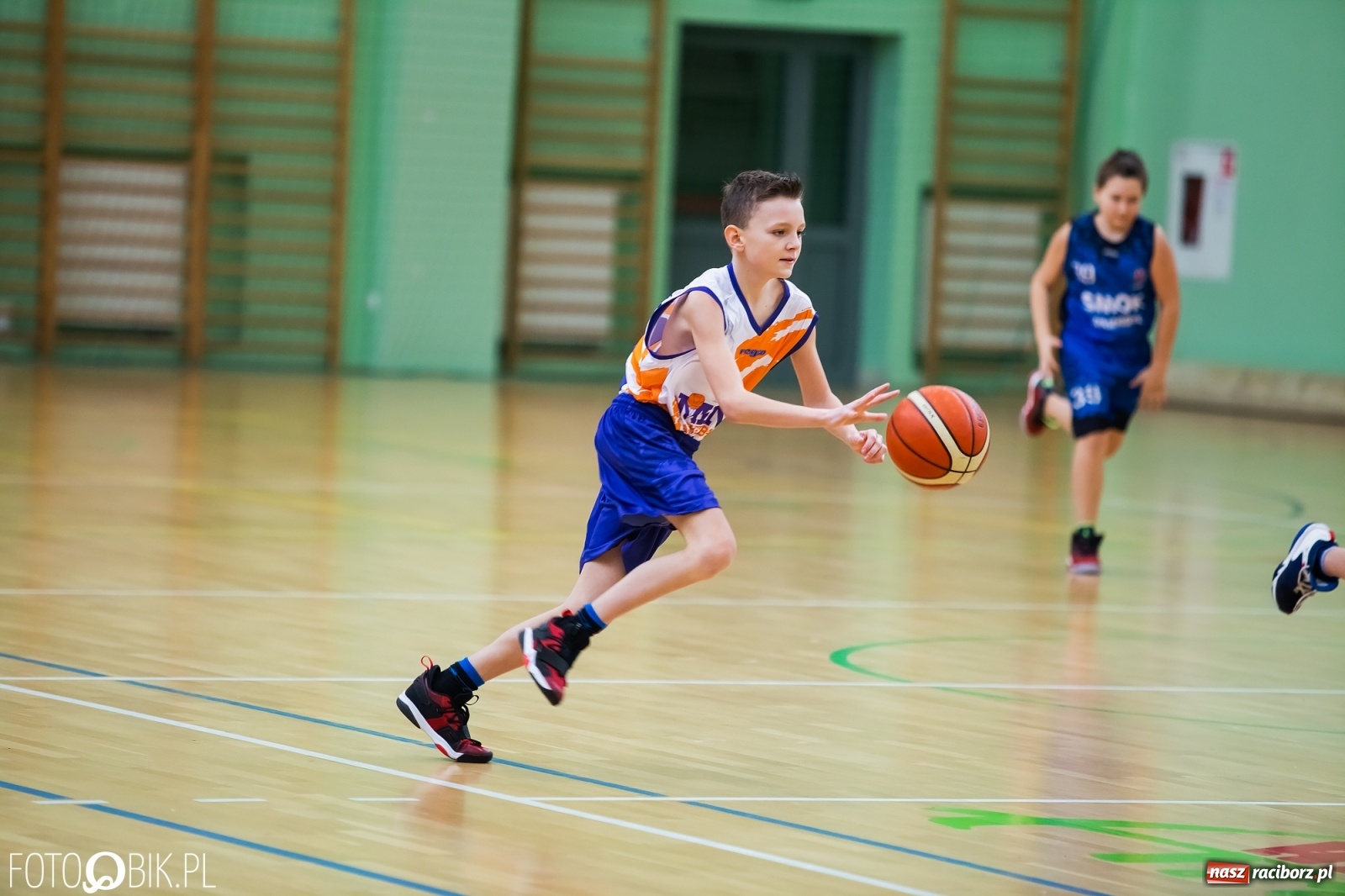 Zdjęcie w galerii na portalu naszraciborz.pl: Koszykarska sobota w Arenie Rafako [FOTO] wiadomości z regionu