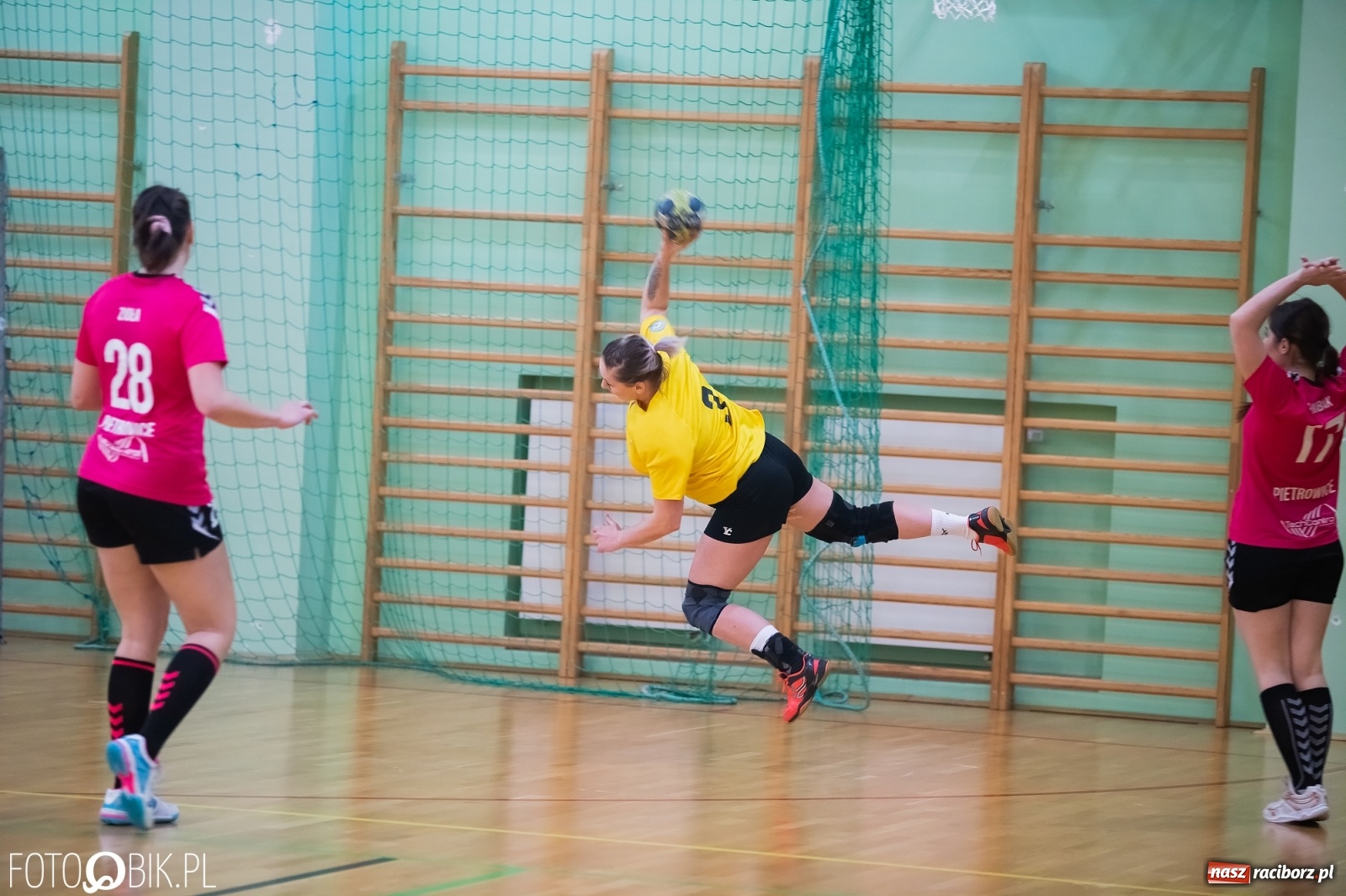 Zdjęcie w galerii na portalu naszraciborz.pl: Michałkowice ponownie lepsze w starciu Startów [FOTO] wiadomości z regionu