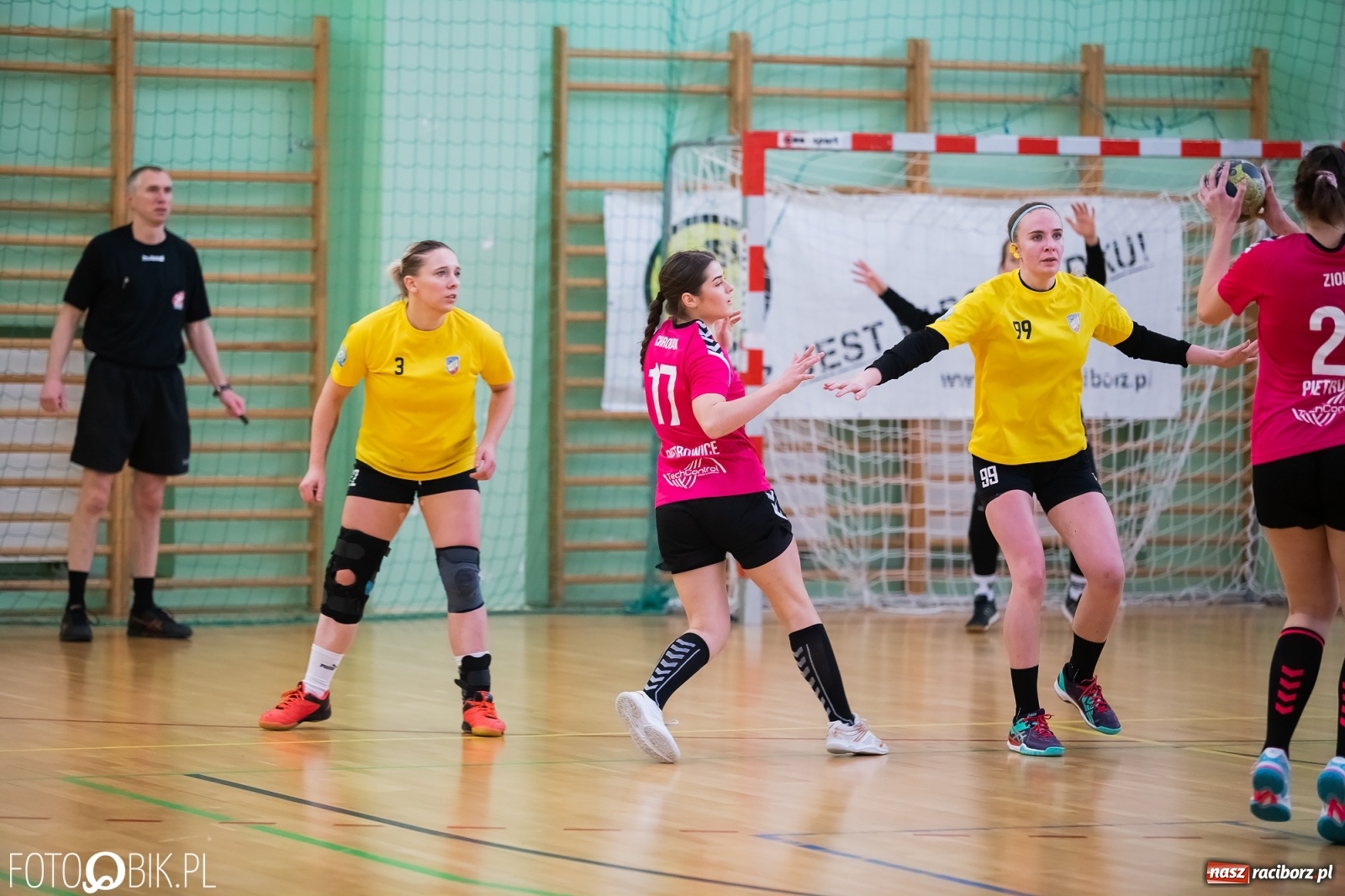Zdjęcie w galerii na portalu naszraciborz.pl: Michałkowice ponownie lepsze w starciu Startów [FOTO] wiadomości z regionu
