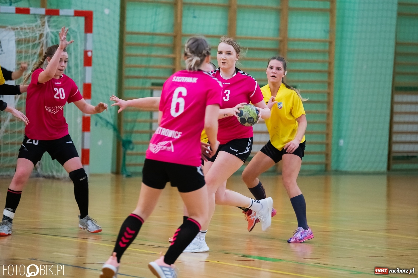 Zdjęcie w galerii na portalu naszraciborz.pl: Michałkowice ponownie lepsze w starciu Startów [FOTO] wiadomości z regionu
