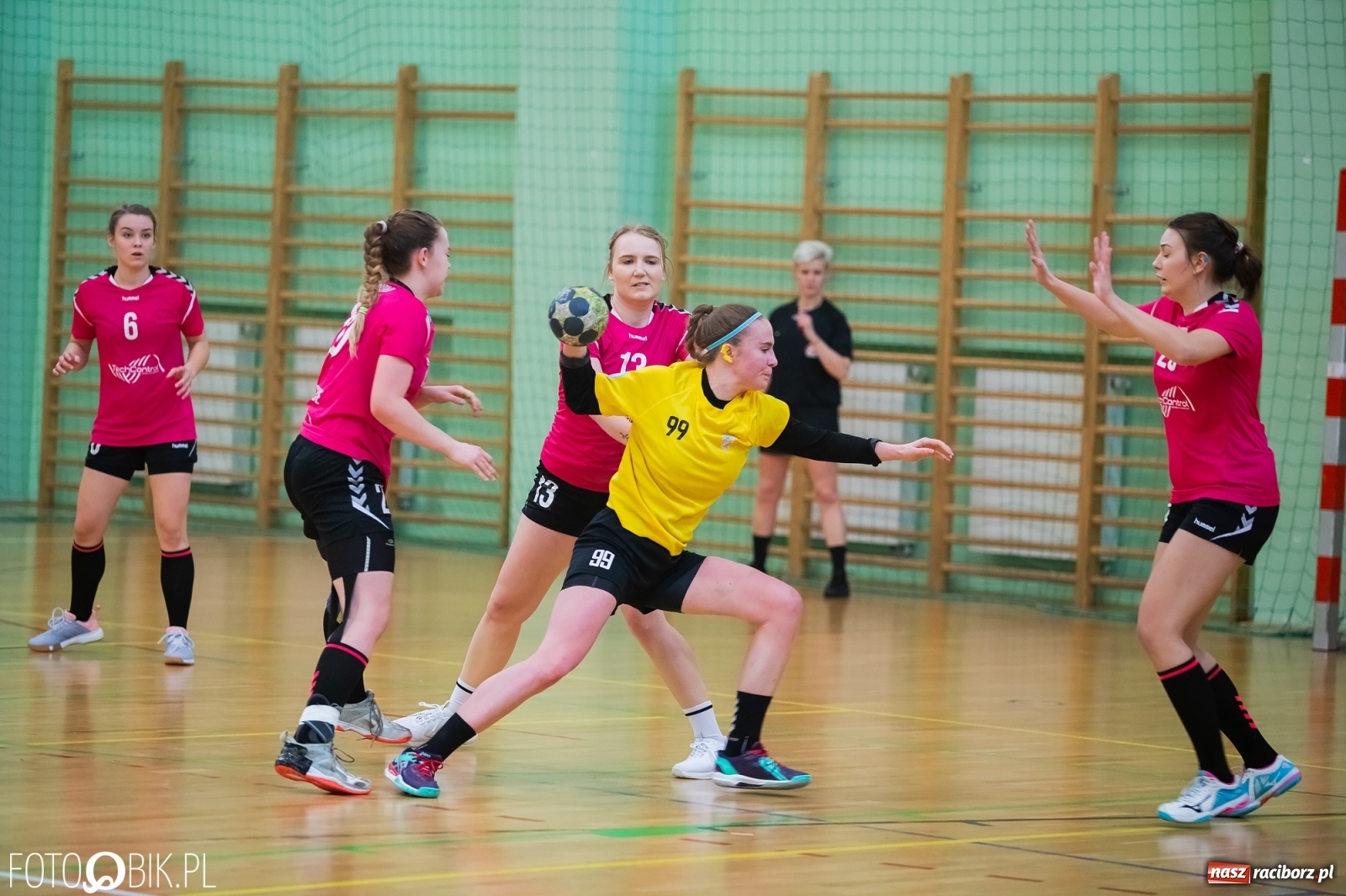Zdjęcie w galerii na portalu naszraciborz.pl: Michałkowice ponownie lepsze w starciu Startów [FOTO] wiadomości z regionu