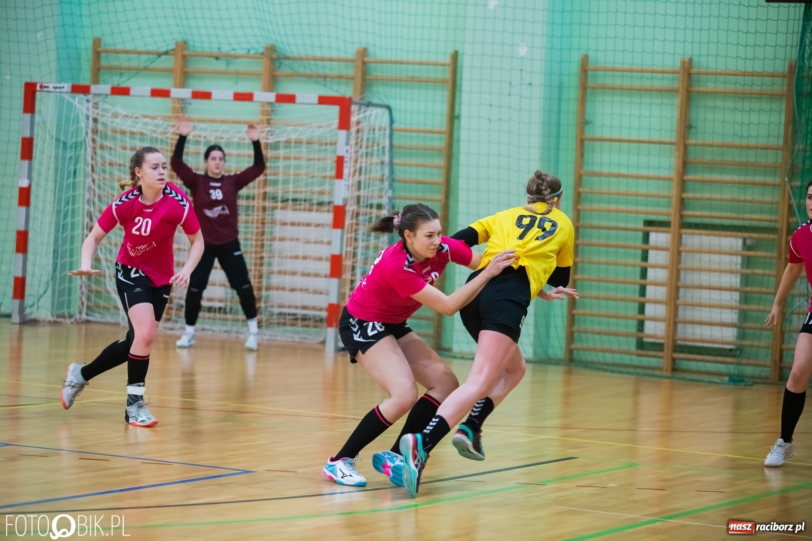 Zdjęcie w galerii na portalu naszraciborz.pl: Michałkowice ponownie lepsze w starciu Startów [FOTO] wiadomości z regionu