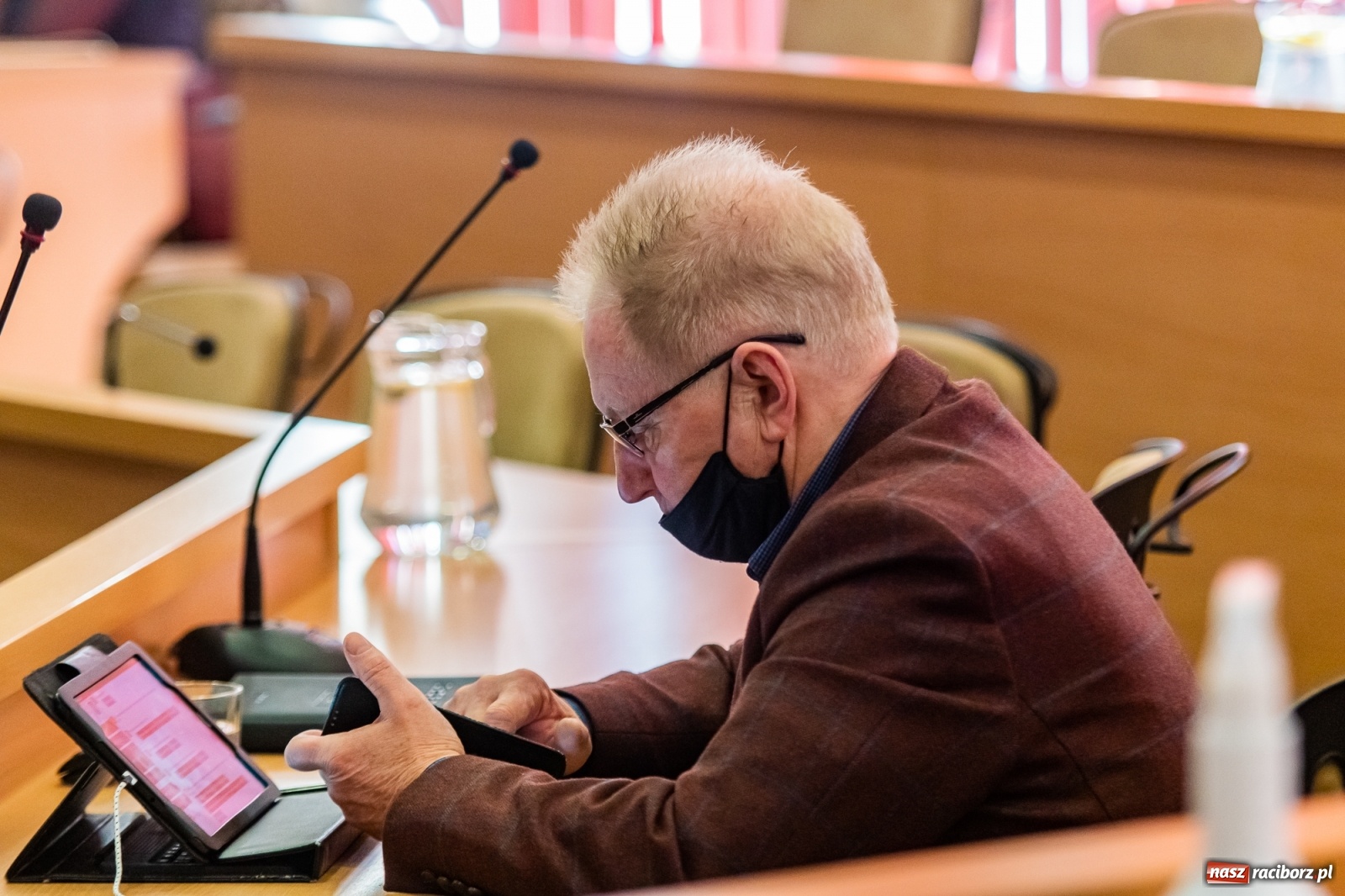 Zdjęcie w galerii na portalu naszraciborz.pl: Krótkie posiedzenie komisji finansów wiadomości z regionu