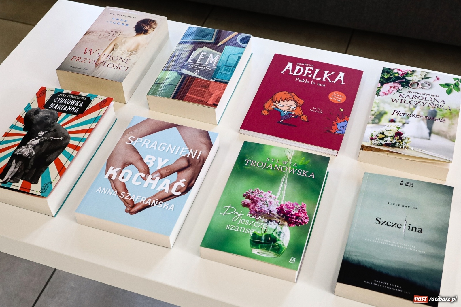 Zdjęcie w galerii na portalu naszraciborz.pl: Kolejne nowości książkowe w raciborskiej bibliotece wiadomości z regionu