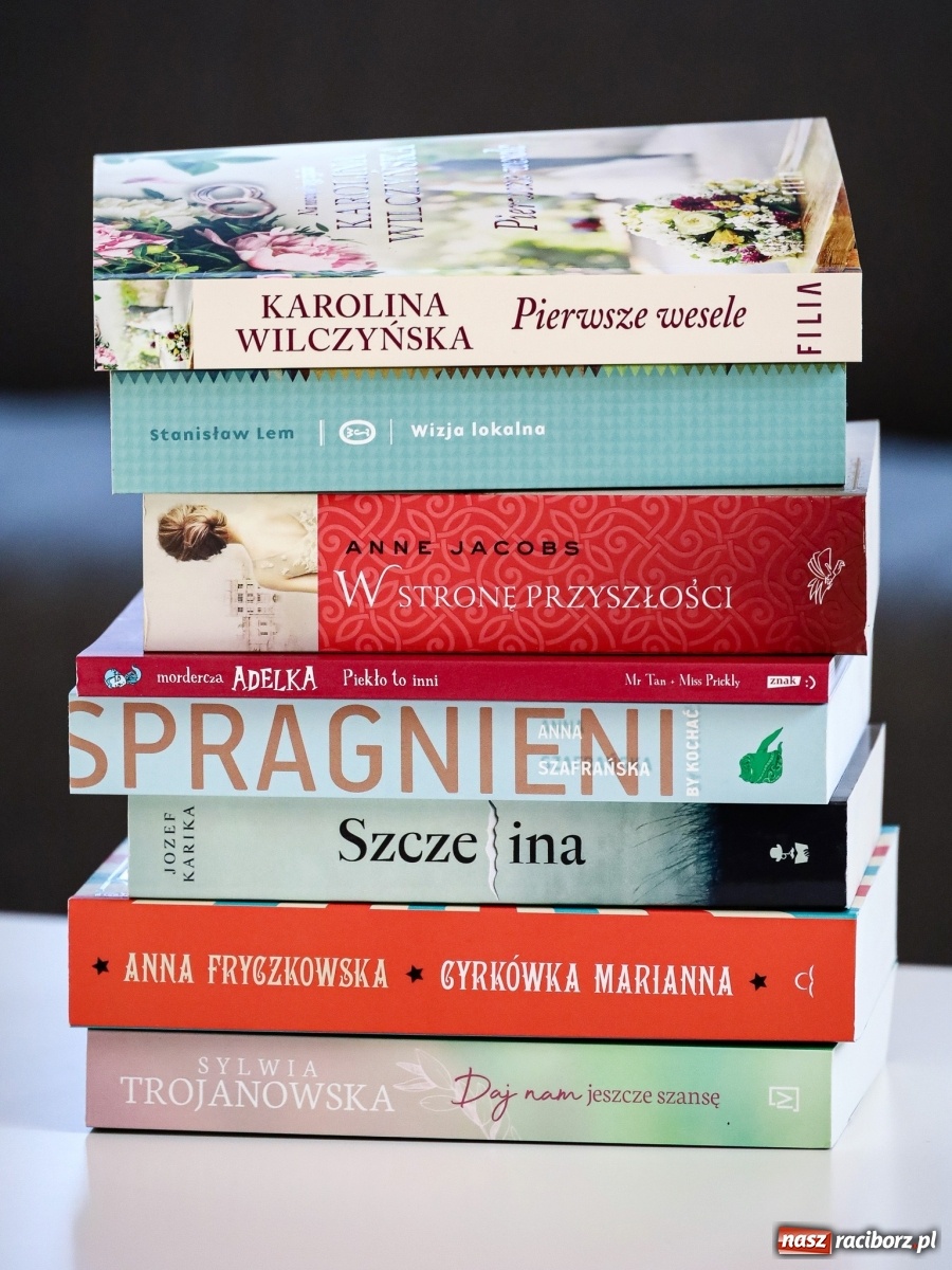 Zdjęcie w galerii na portalu naszraciborz.pl: Kolejne nowości książkowe w raciborskiej bibliotece wiadomości z regionu