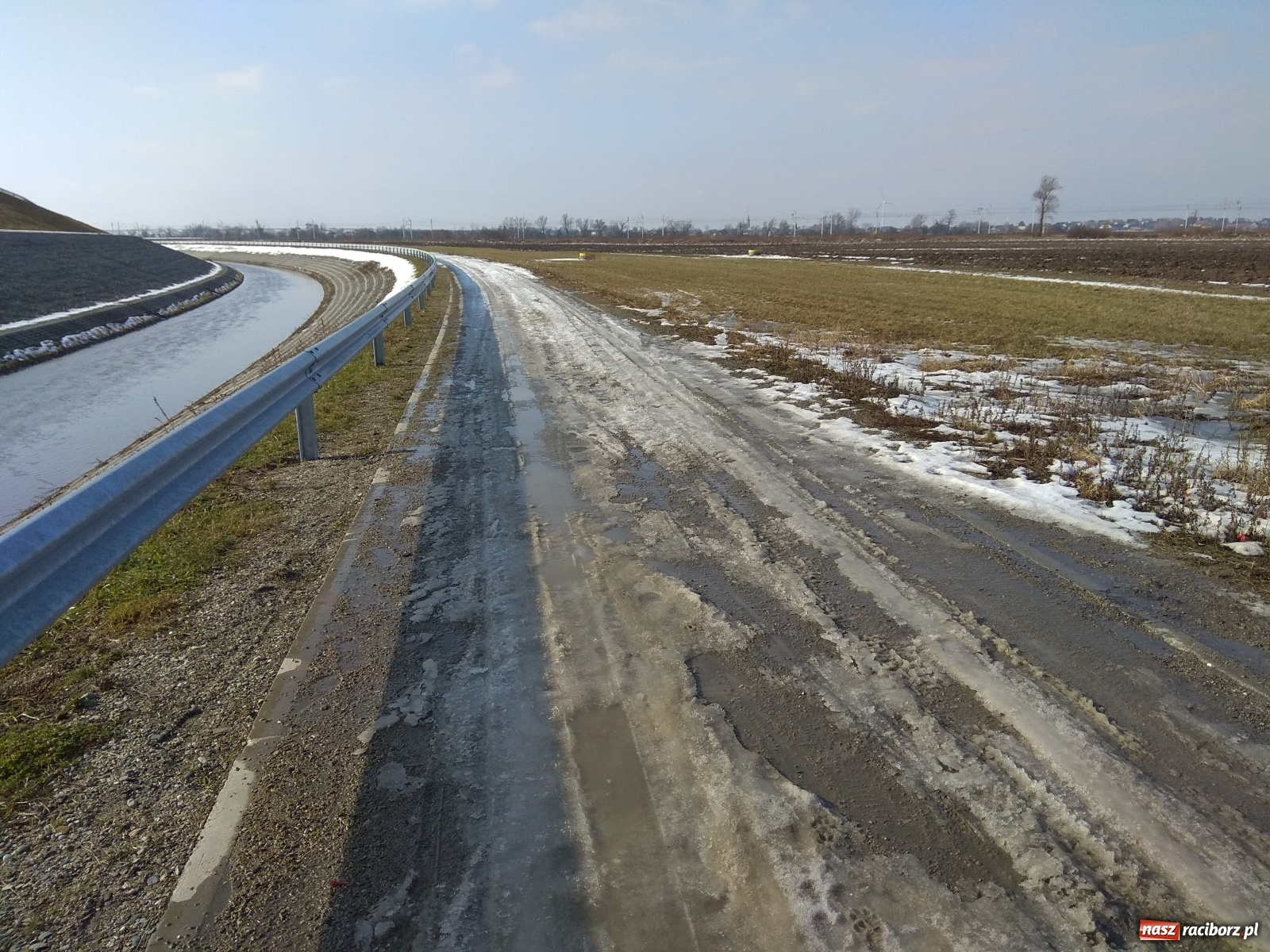 Zdjęcie w galerii na portalu naszraciborz.pl: Inicjatywa Rowerowa Bramy Morawskiej apeluje wiadomości z regionu