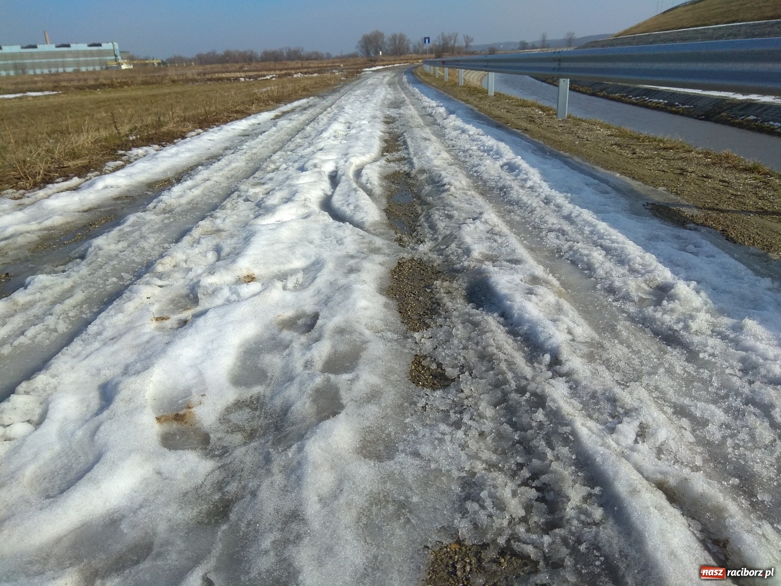 Zdjęcie w galerii na portalu naszraciborz.pl: Inicjatywa Rowerowa Bramy Morawskiej apeluje wiadomości z regionu