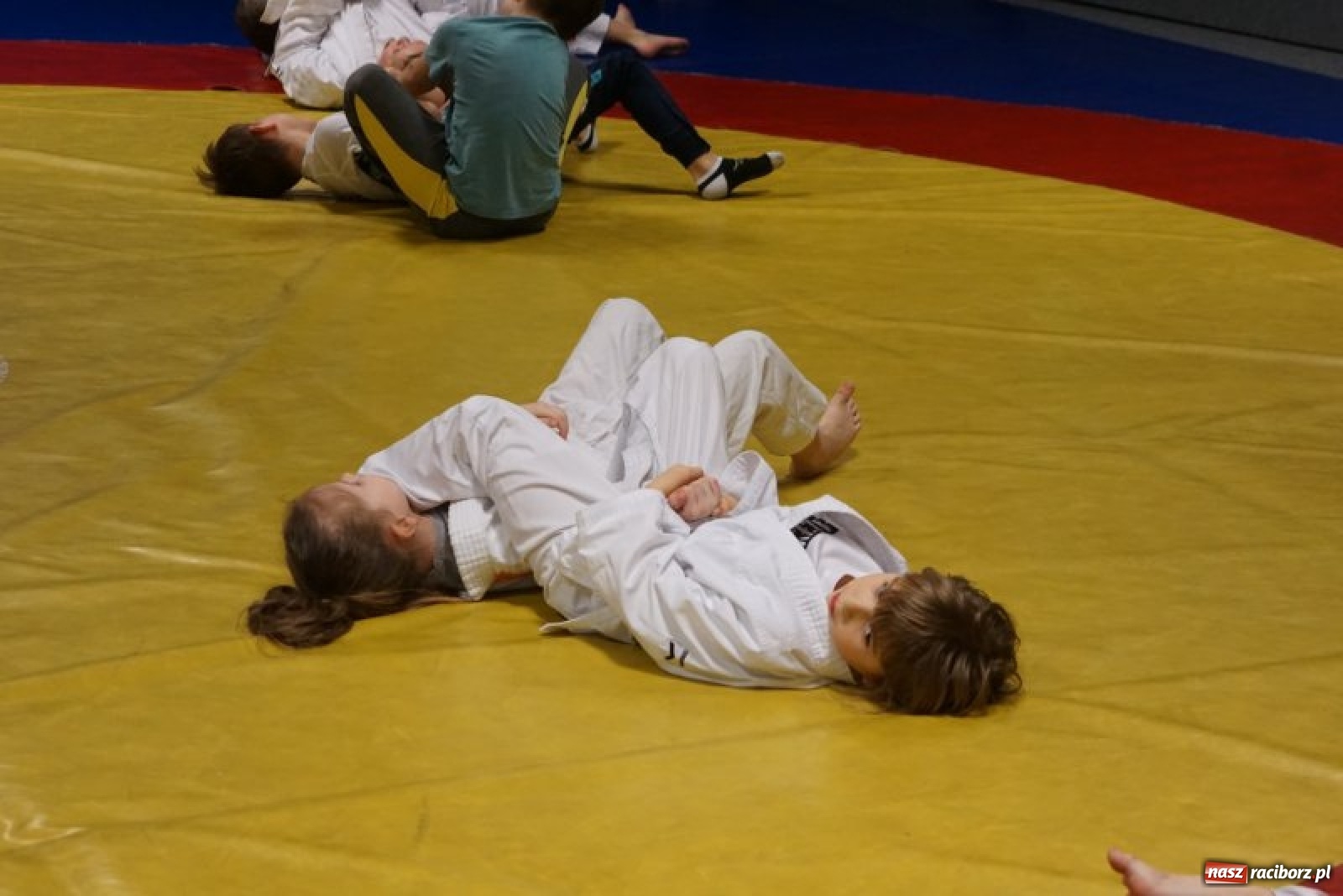 Zdjęcie w galerii na portalu naszraciborz.pl: Łamatorzy z nagrodami prezydenta wiadomości z regionu