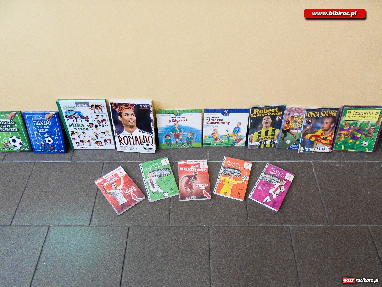 Zdjęcie w galerii na portalu naszraciborz.pl: Czytam sobie. Pierwsza klasa! Akcja czytelnicza w bibliotece w Markowicach wiadomości z regionu