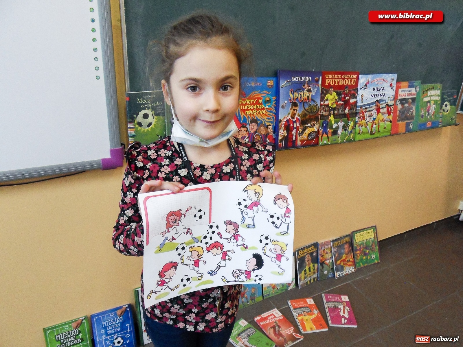 Zdjęcie w galerii na portalu naszraciborz.pl: Czytam sobie. Pierwsza klasa! Akcja czytelnicza w bibliotece w Markowicach wiadomości z regionu